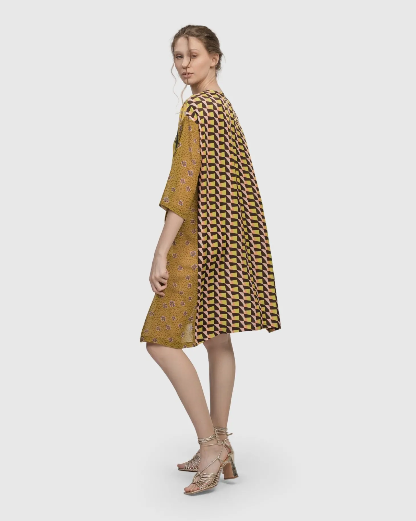 Women Alembika Fleur De Lis Shift Dress, Lilly
