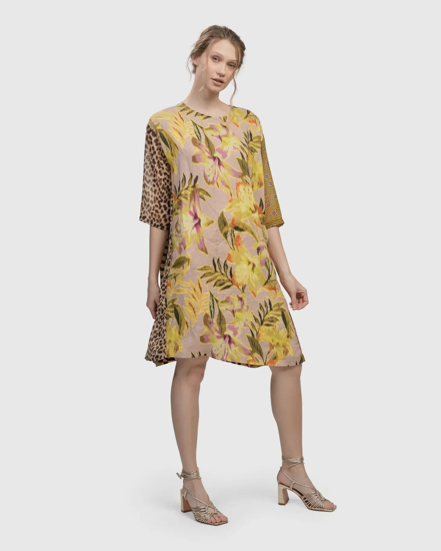 Women Alembika Fleur De Lis Shift Dress, Lilly