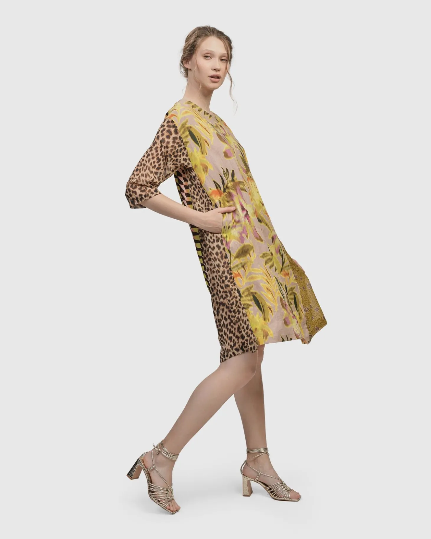 Women Alembika Fleur De Lis Shift Dress, Lilly