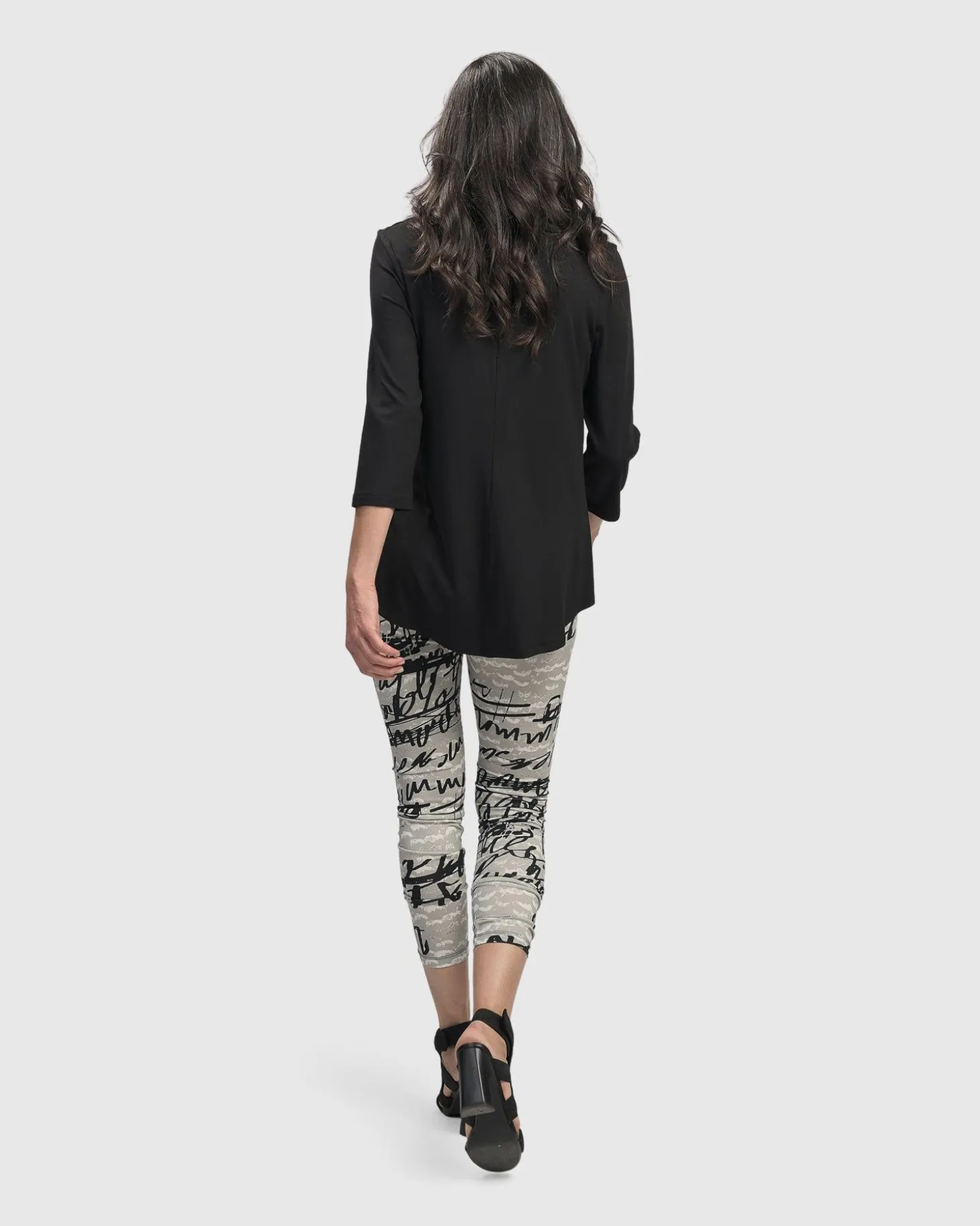 Women Alembika Flirty Leggings, Script