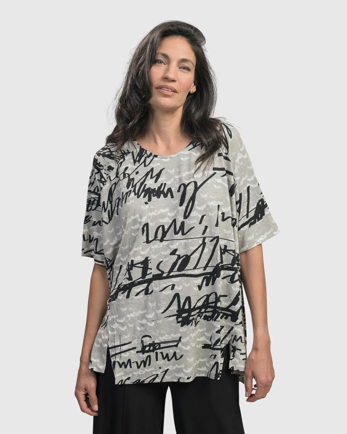 Women Alembika Flirty Swing T-Shirt, Script