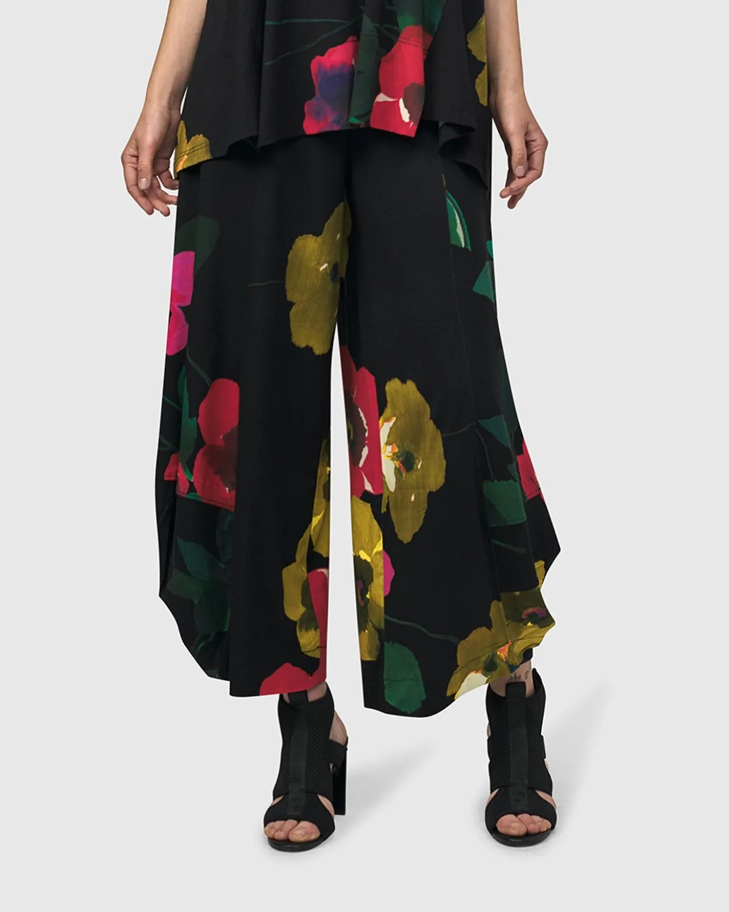 Women Alembika Gaudi Punto Pants, Garden