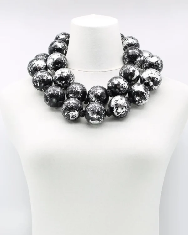 Women Alembika Giant Bead Necklace, Silver