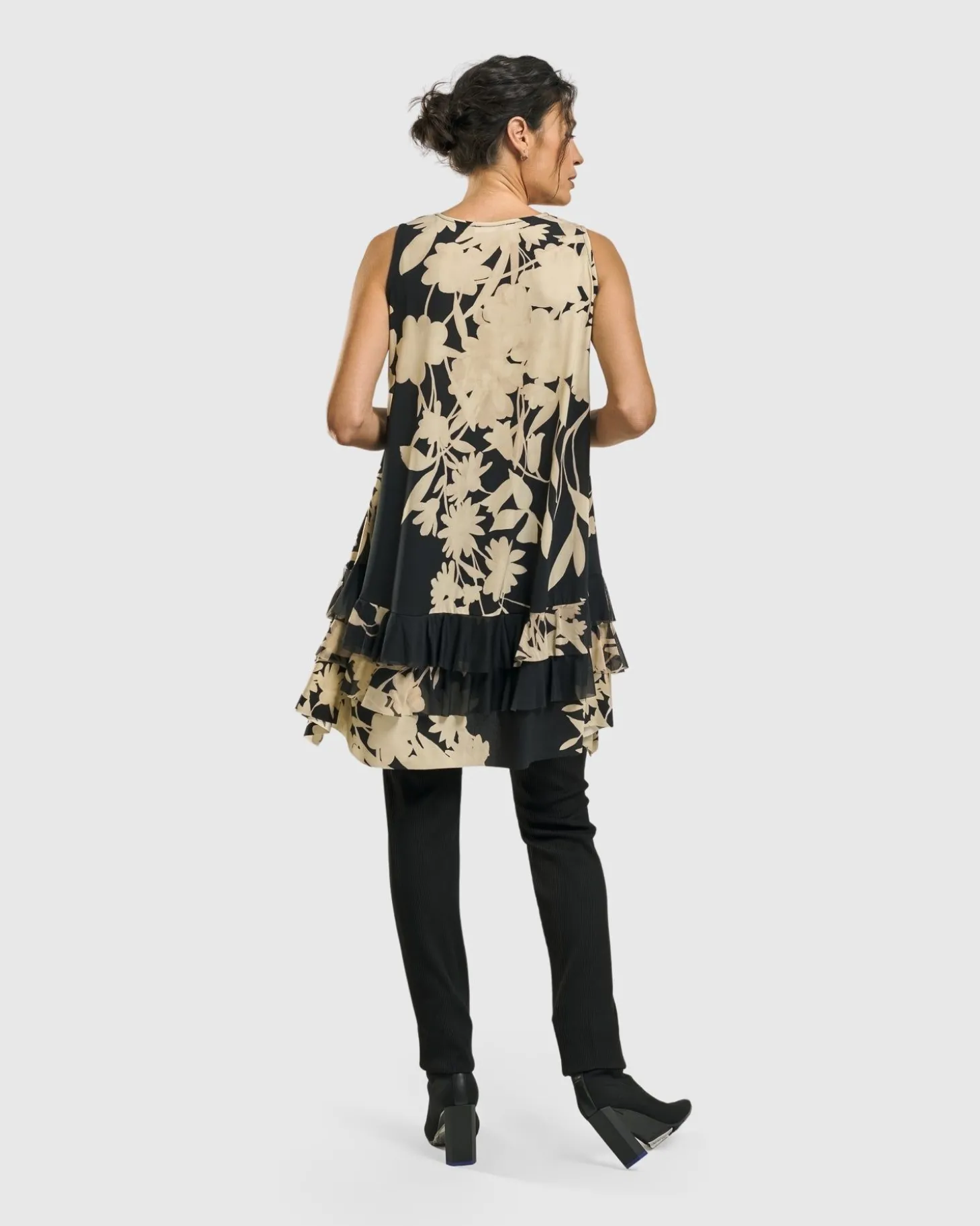 Women Alembika Goldfinch Sleeveless Top, Floral