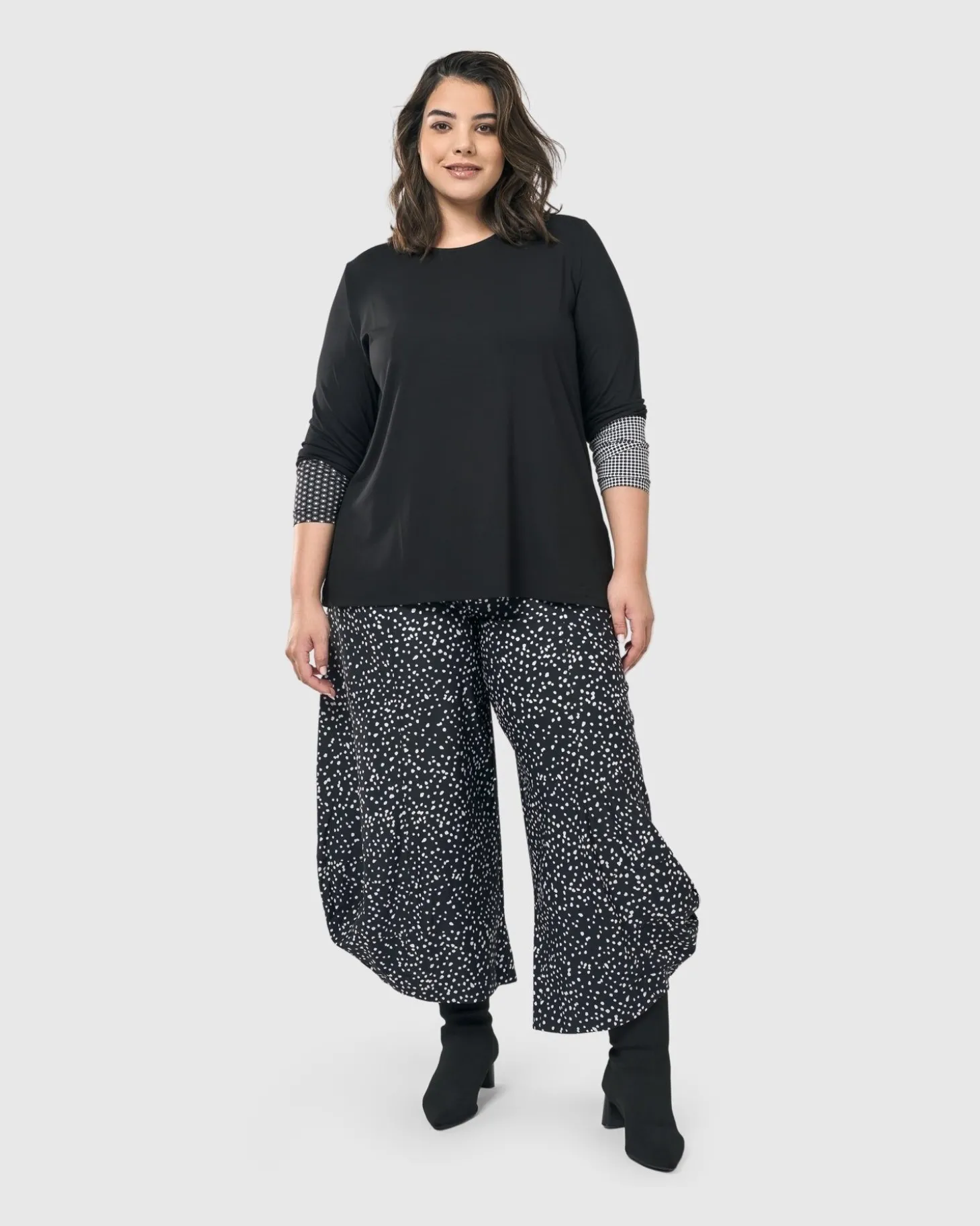 Women Alembika Go-To Long Sleeve Top, Mono