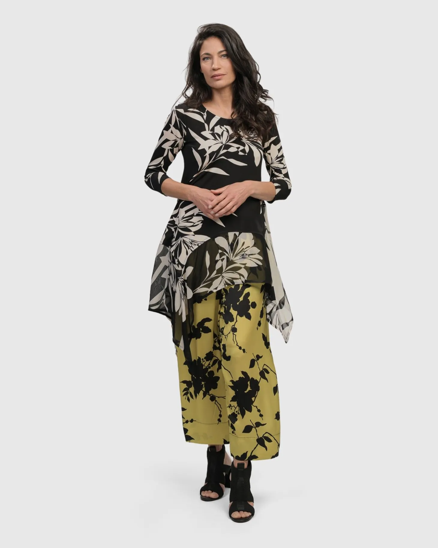 Women Alembika Happy Hour Tunic Top, Floral