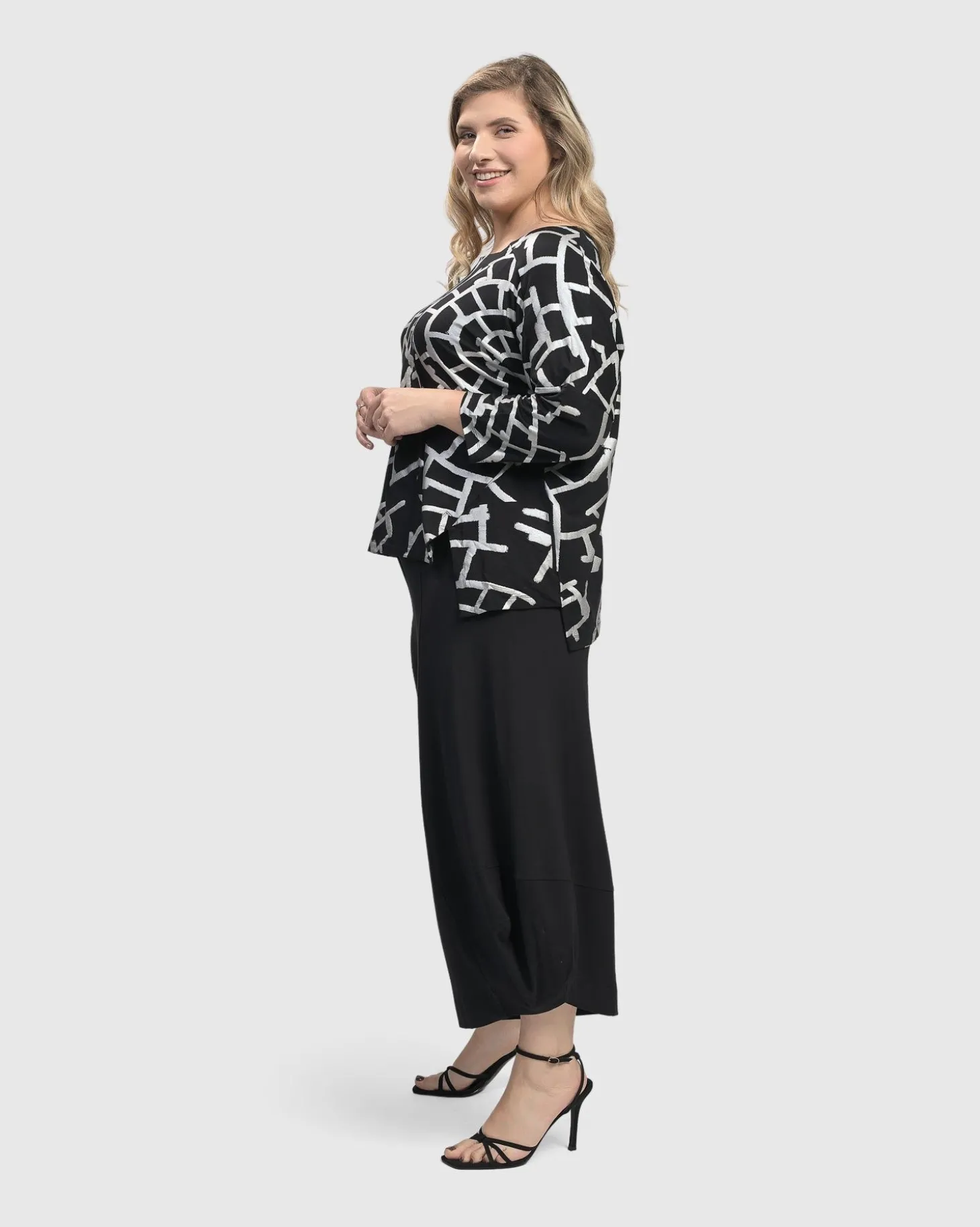 Women Alembika Hypnotic Cutaway Boxy Top, Silver