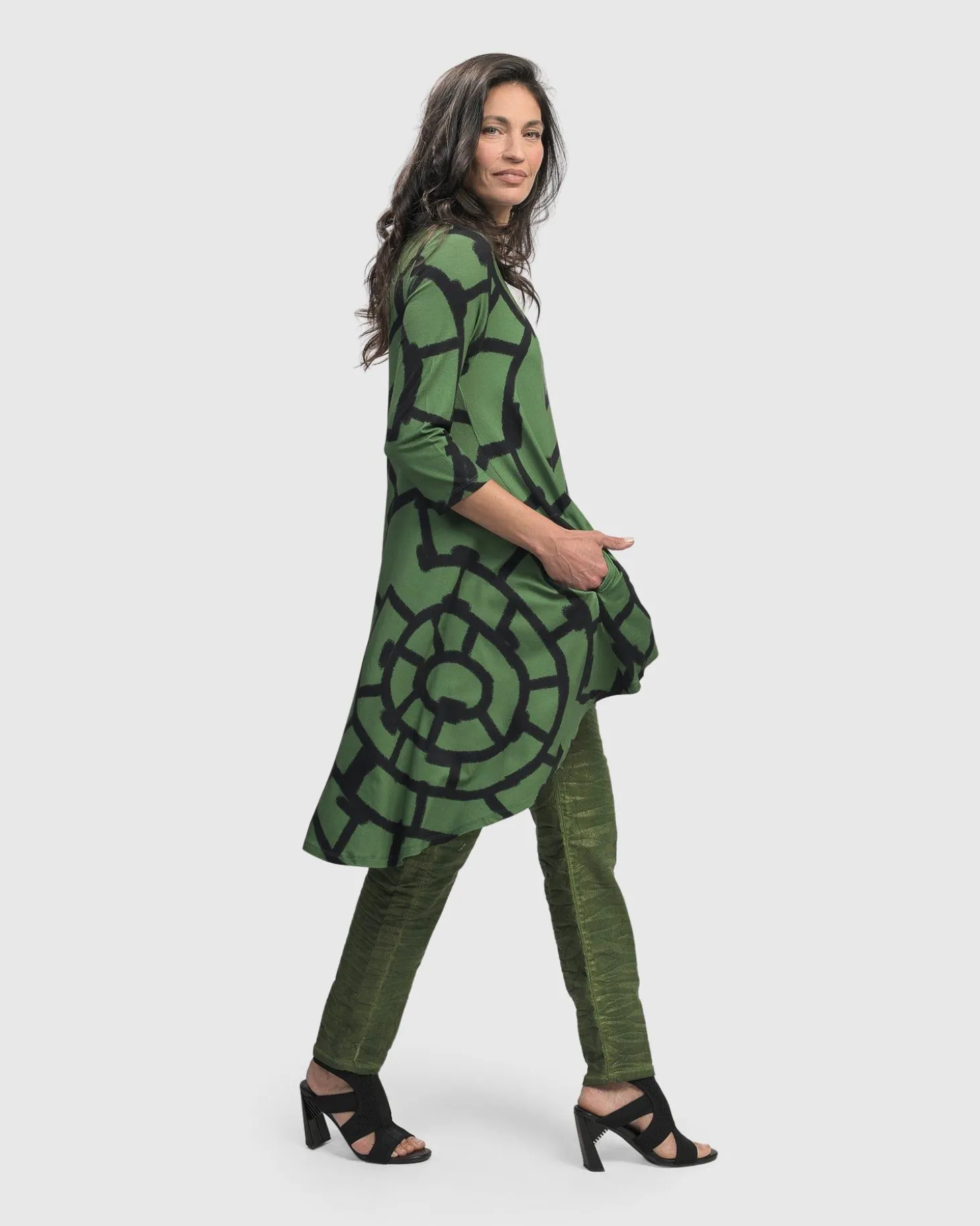 Women Alembika Hypnotic Hi-Lo Tunic Top, Clover