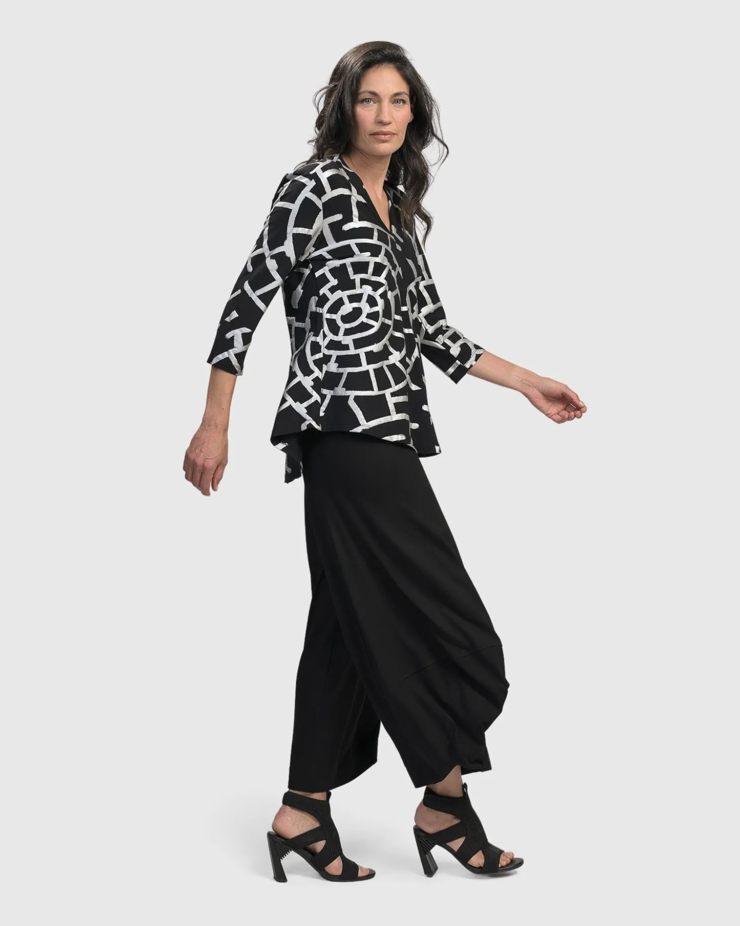 Women Alembika Hypnotic Signature V Neck Top, Silver