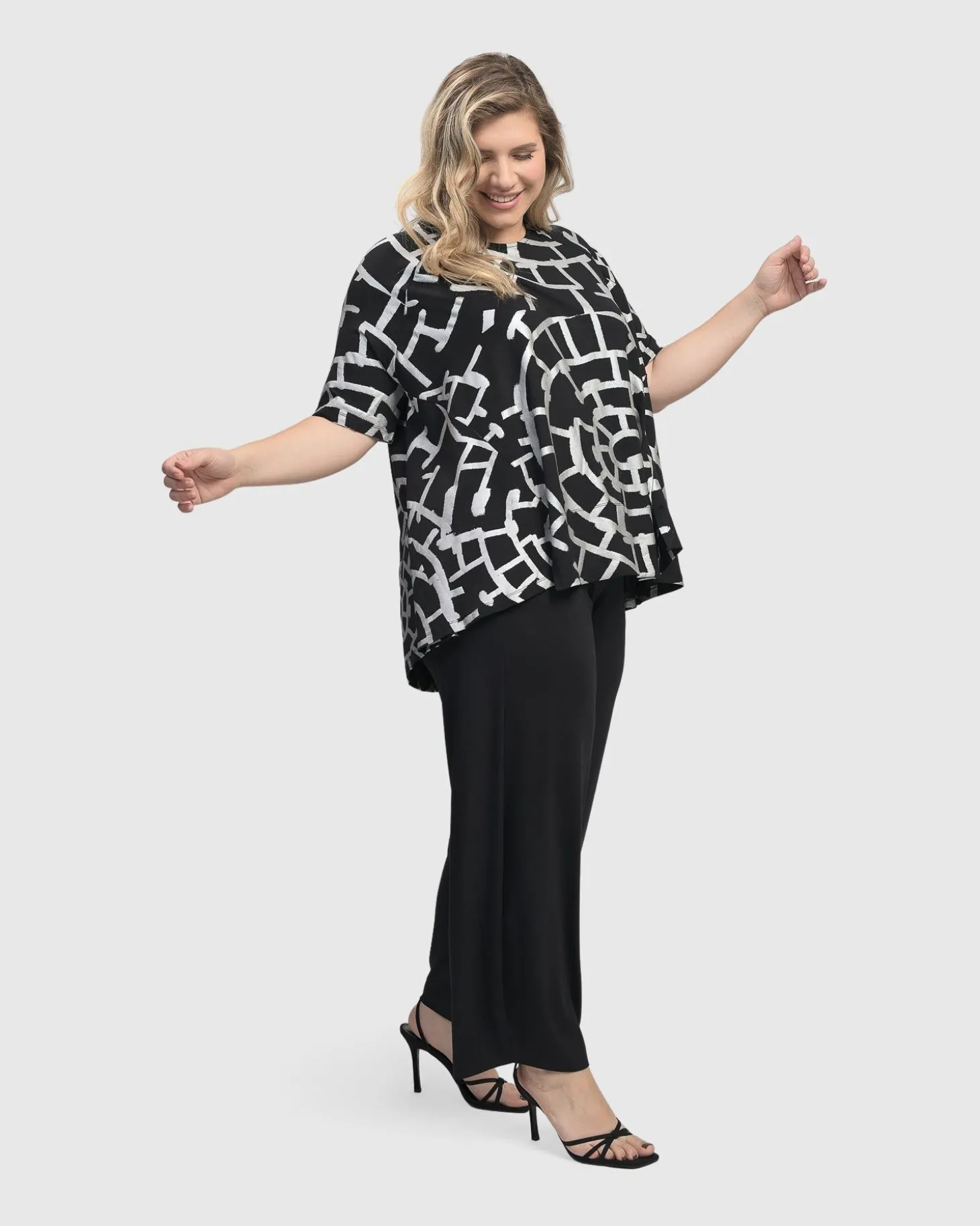 Women Alembika Hypnotic Swing Tunic Top, Silver