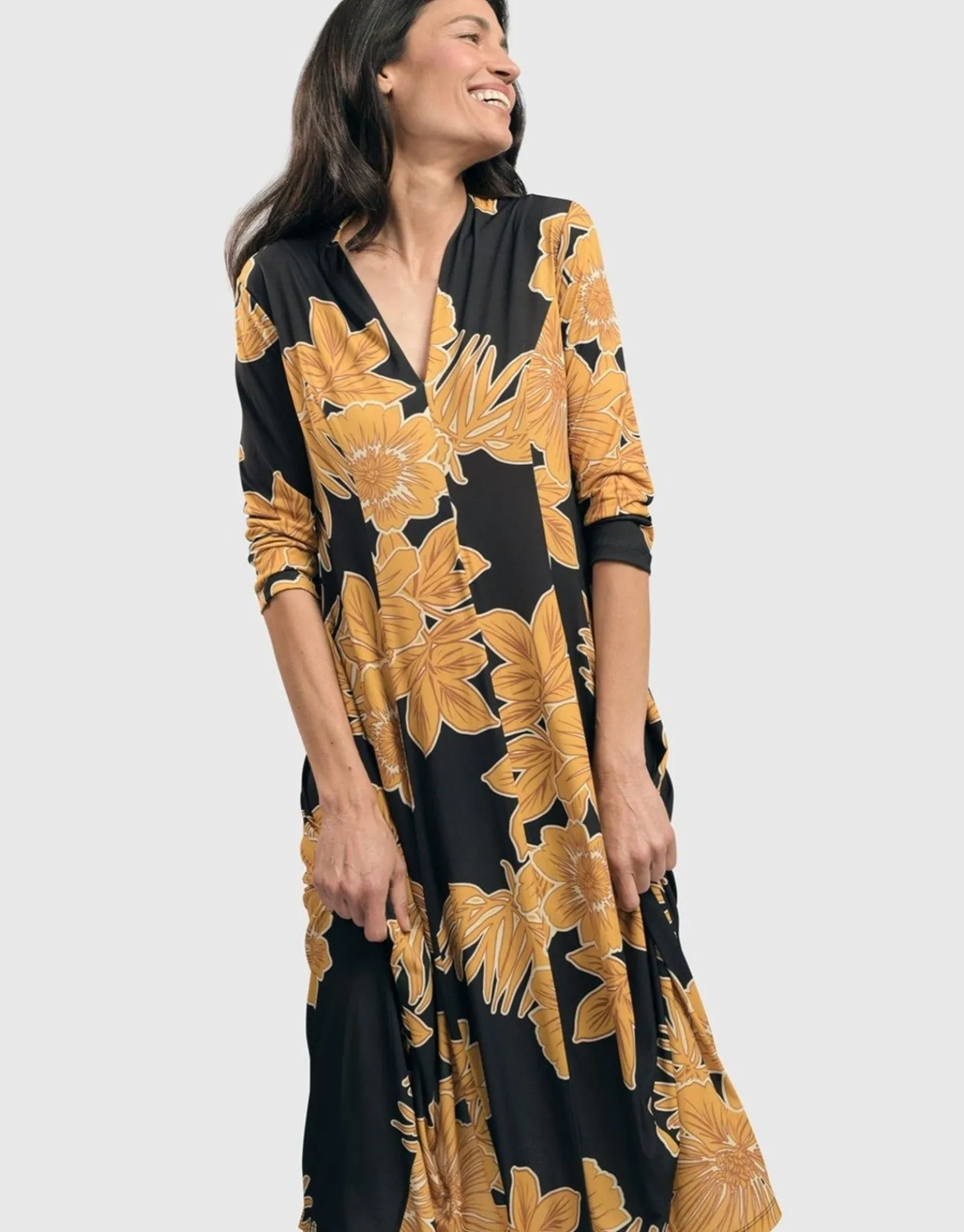 Women Alembika Island Cocoon Dress, Gold