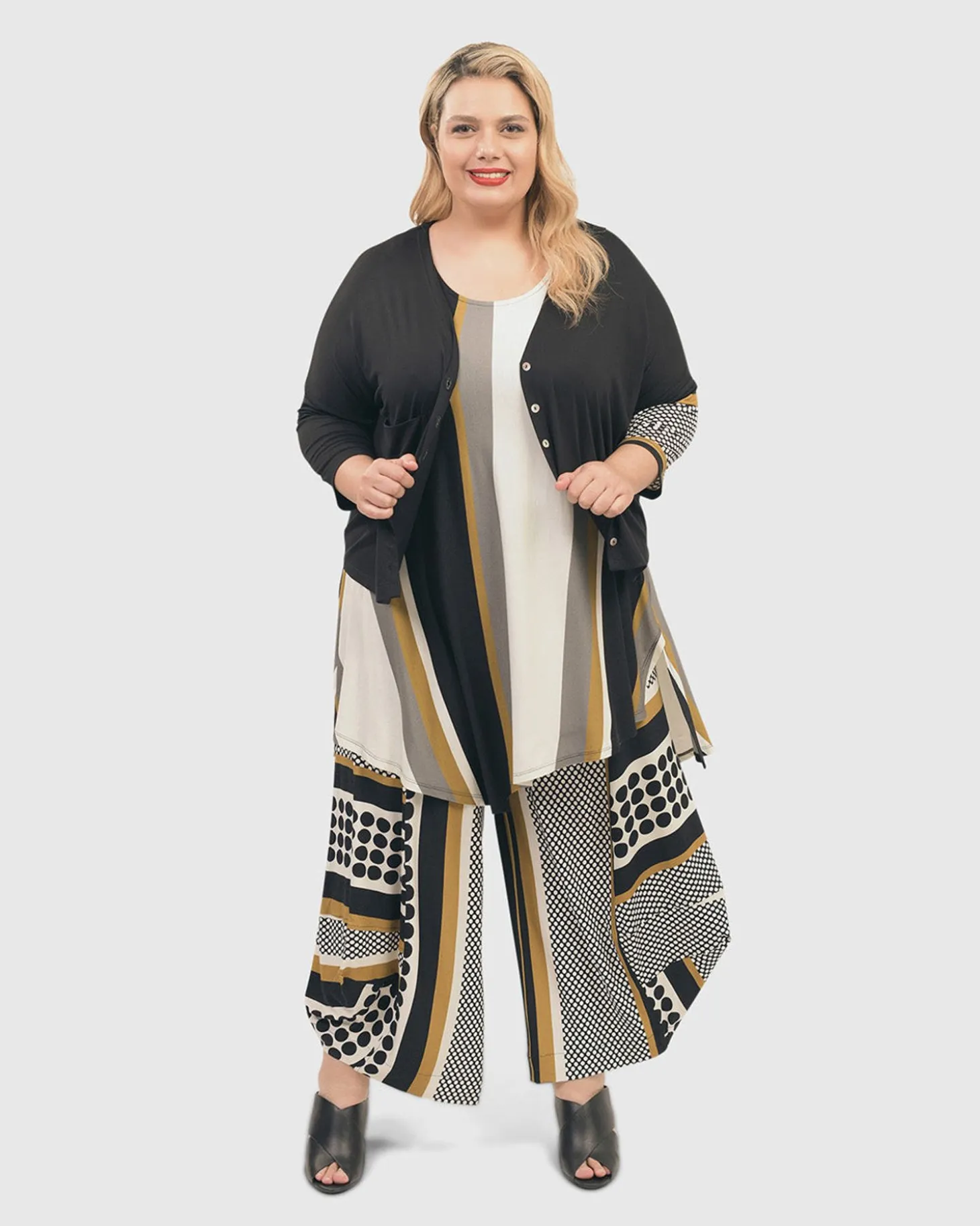 Women Alembika Kenna Crop Cardigan, Circles