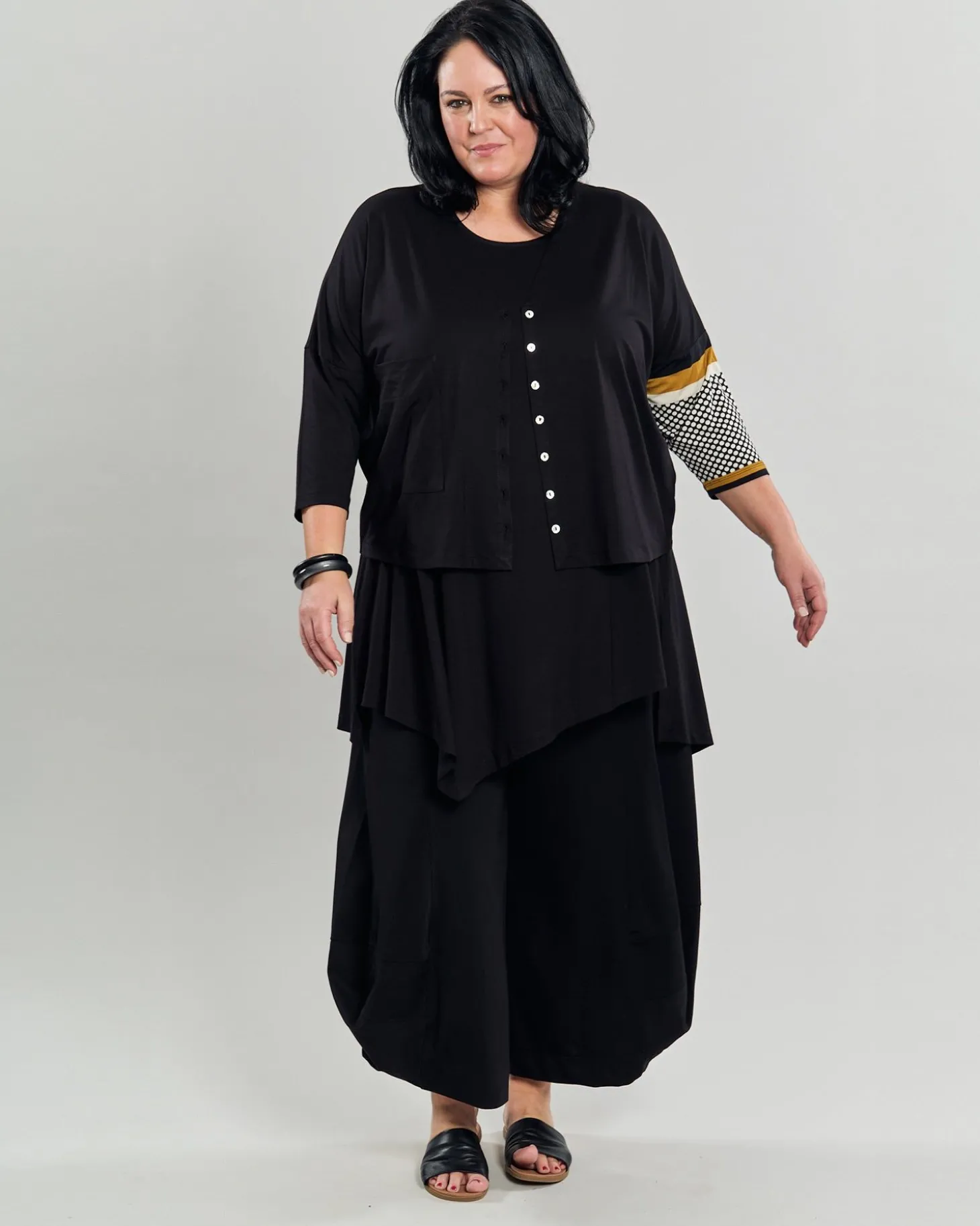 Women Alembika Kenna Crop Cardigan, Circles