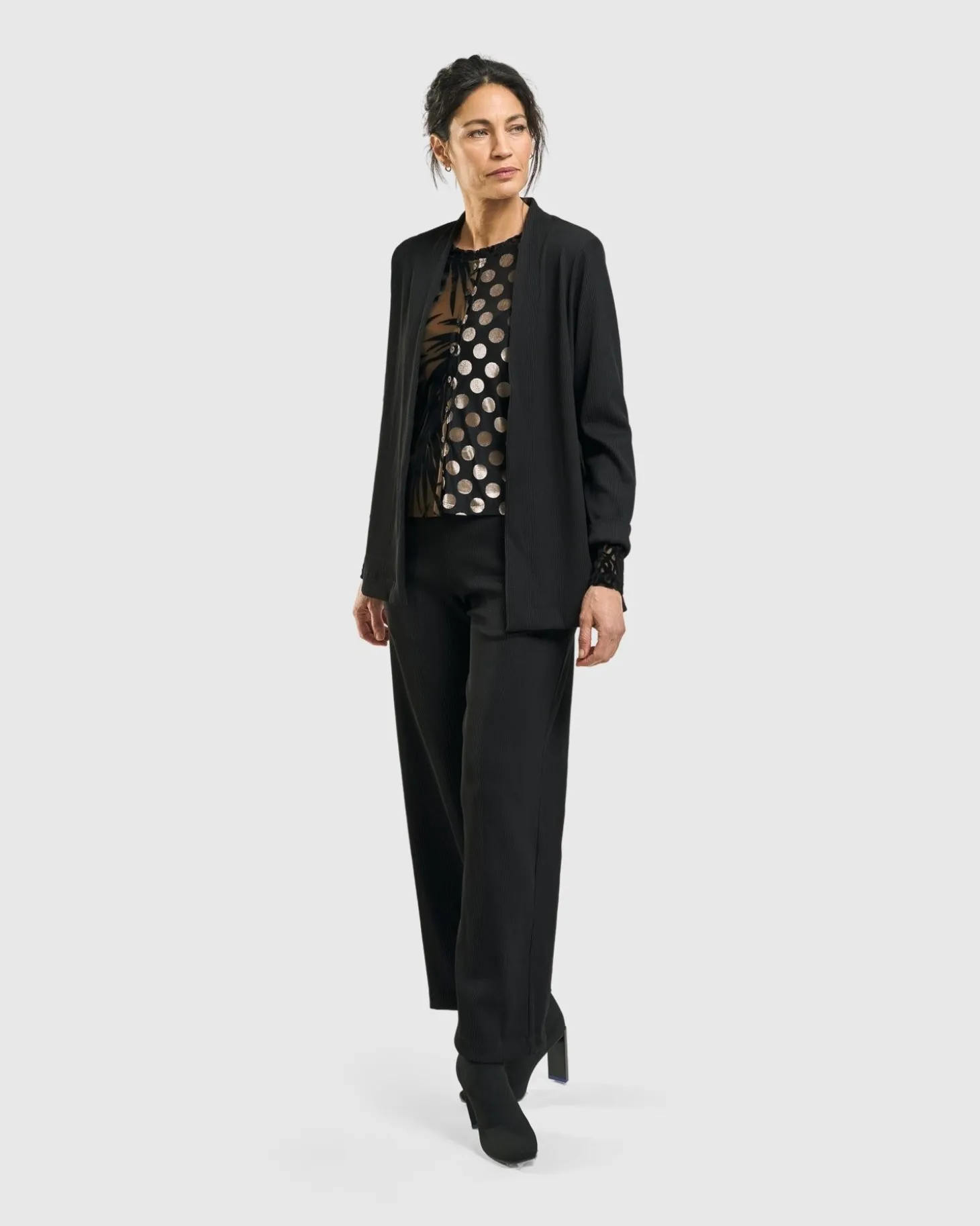 Women Alembika Kuzco Cropped Cardigan Top, Gold