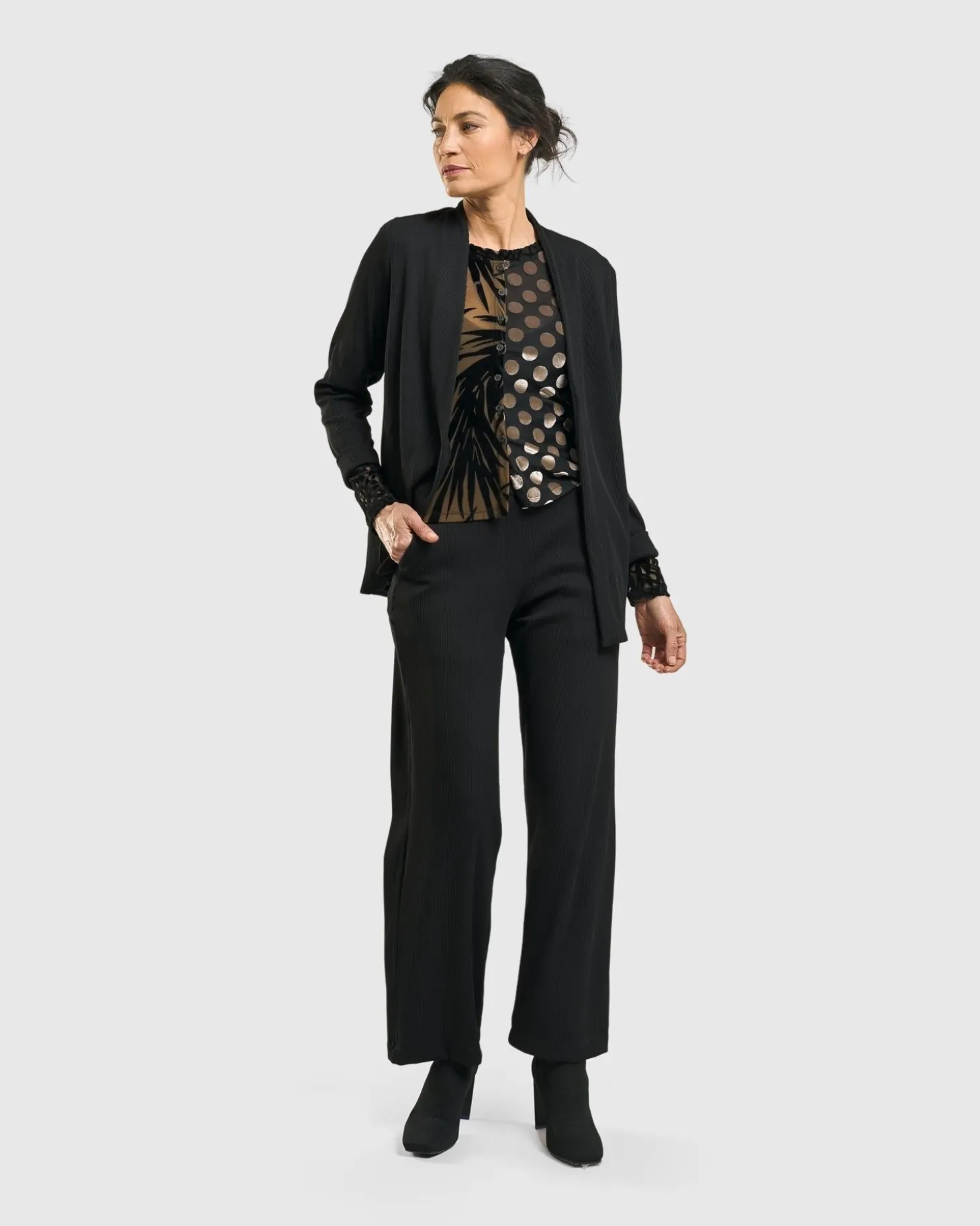 Women Alembika Kuzco Cropped Cardigan Top, Gold