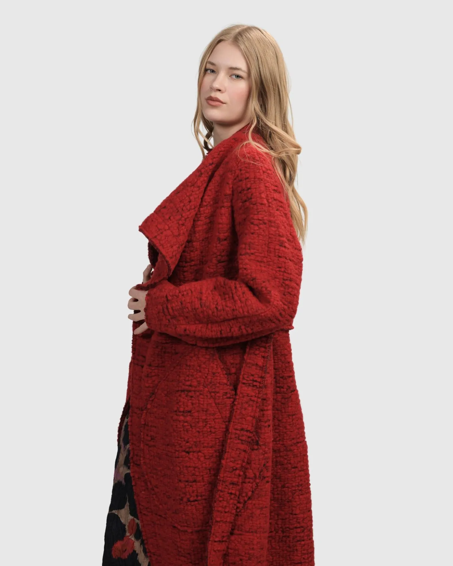 Women Alembika Leading Lady Coat, Scarlet