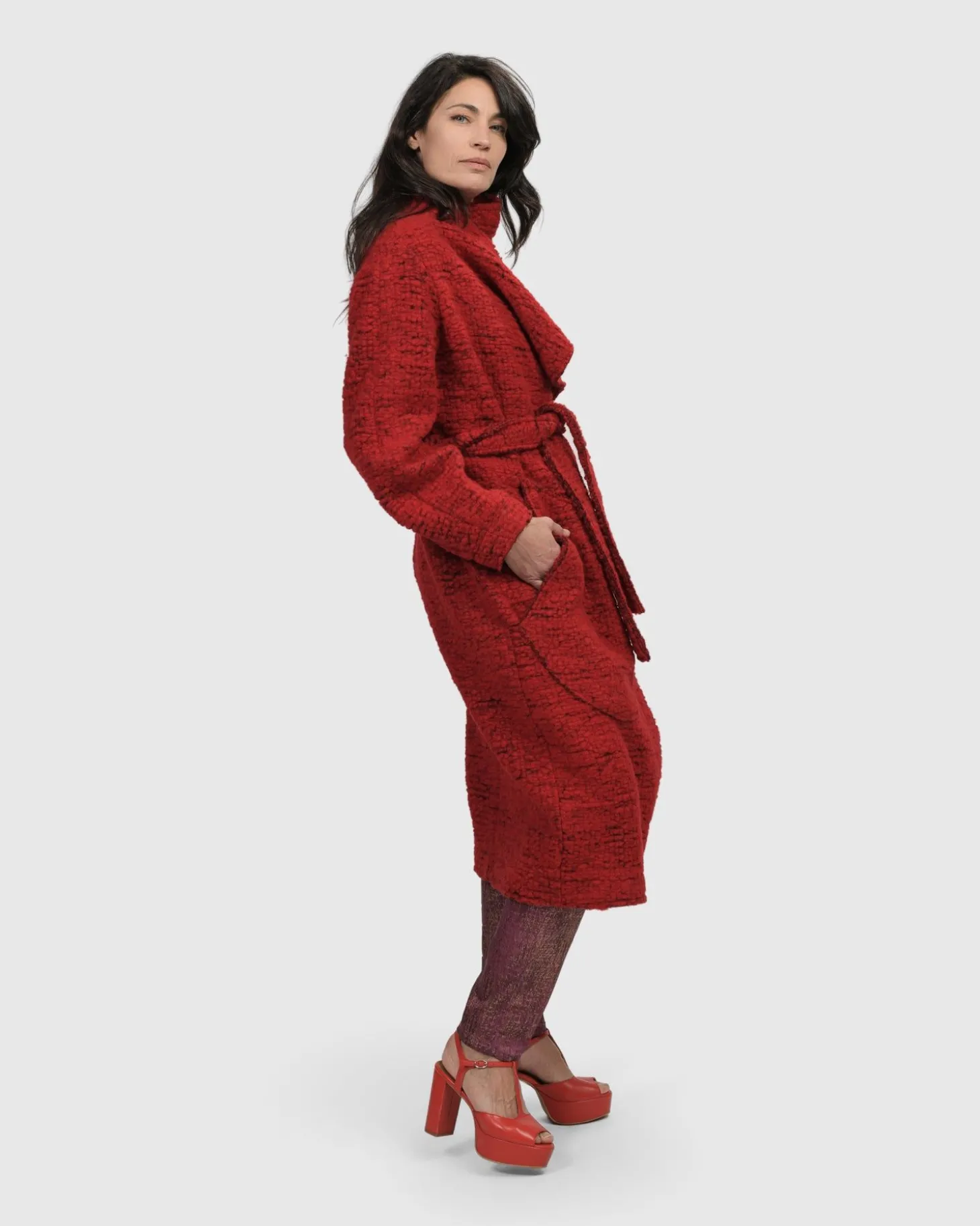 Women Alembika Leading Lady Coat, Scarlet