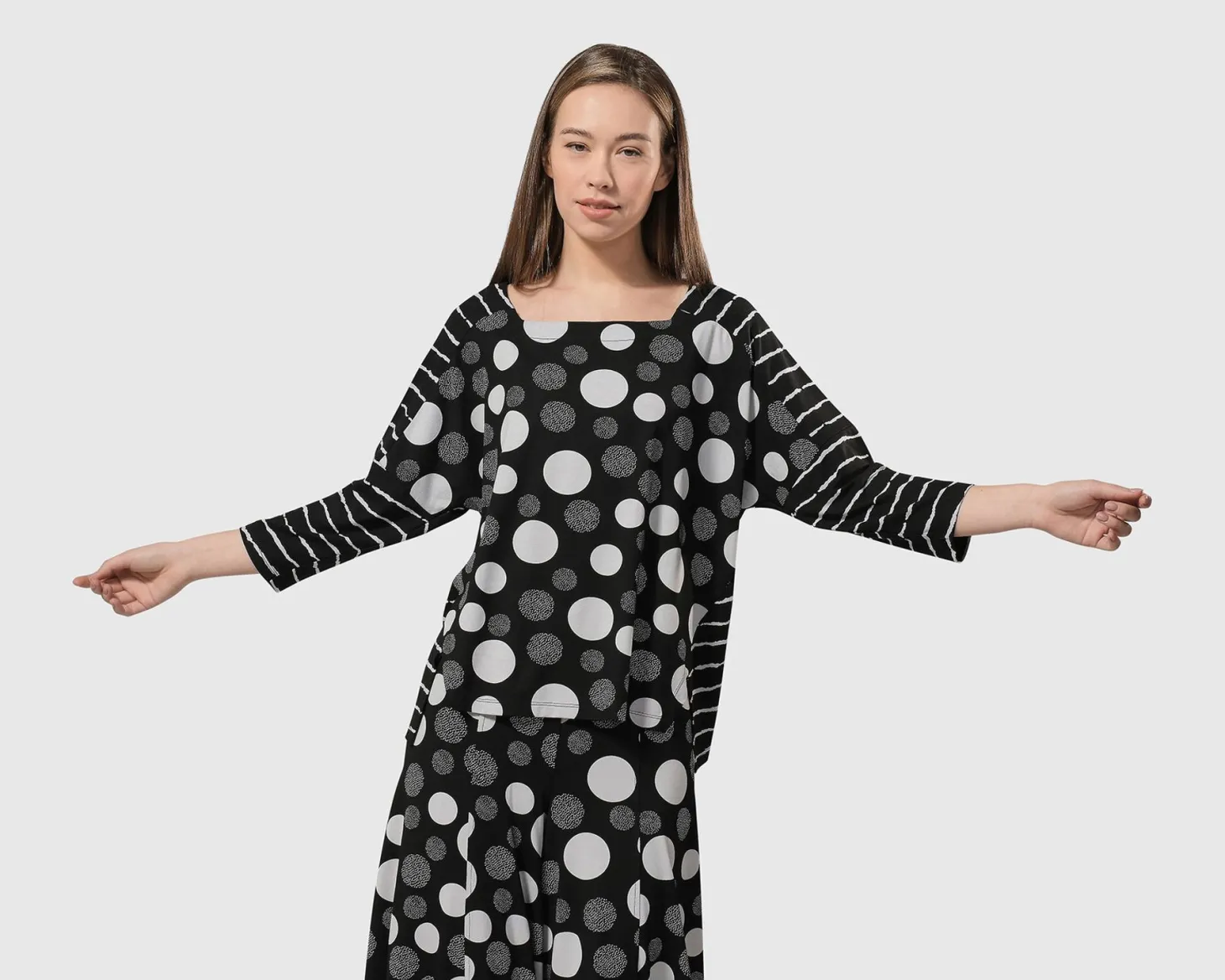 Women Alembika Leia Royalty Top, Mix