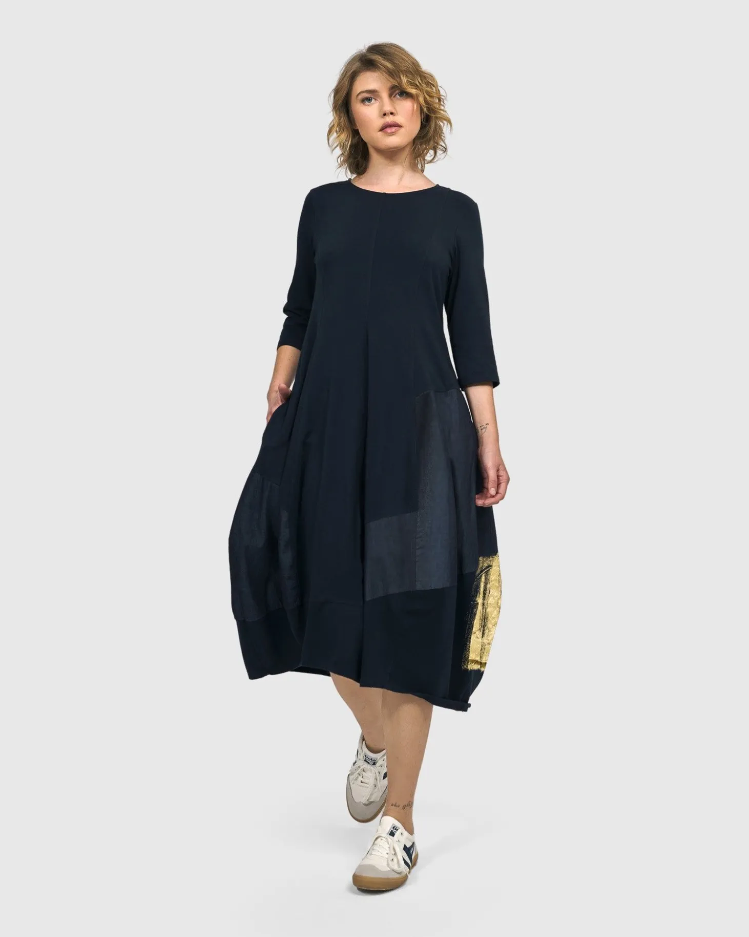Women Alembika Lexington Crew Cocoon Dress, Navy