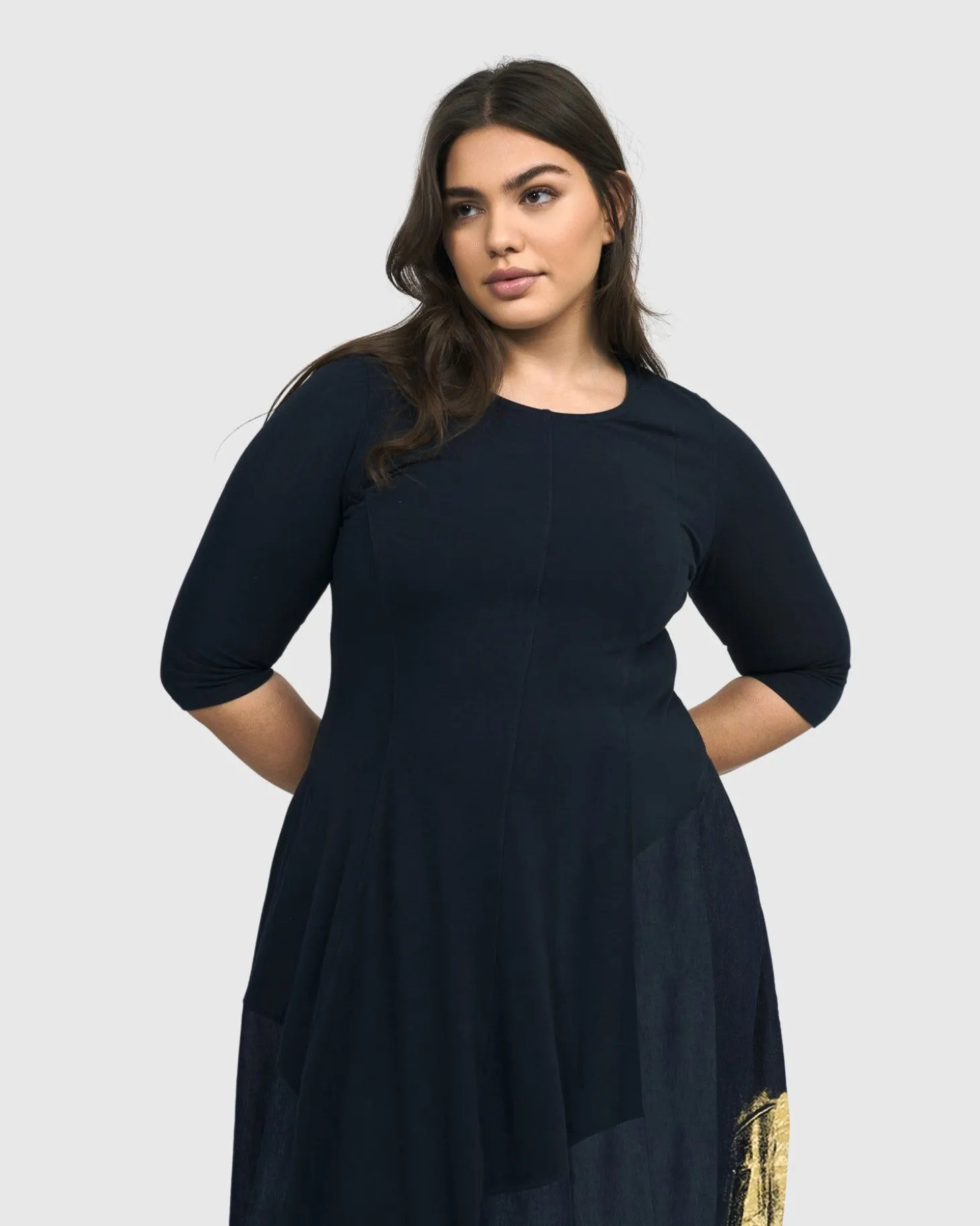 Women Alembika Lexington Crew Cocoon Dress, Navy
