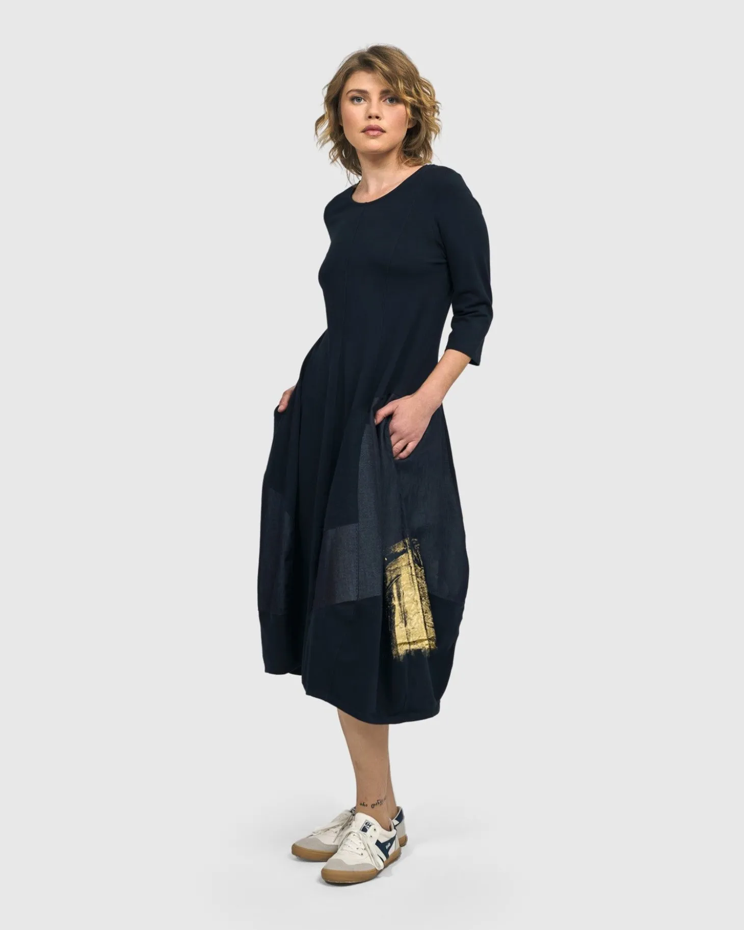 Women Alembika Lexington Crew Cocoon Dress, Navy