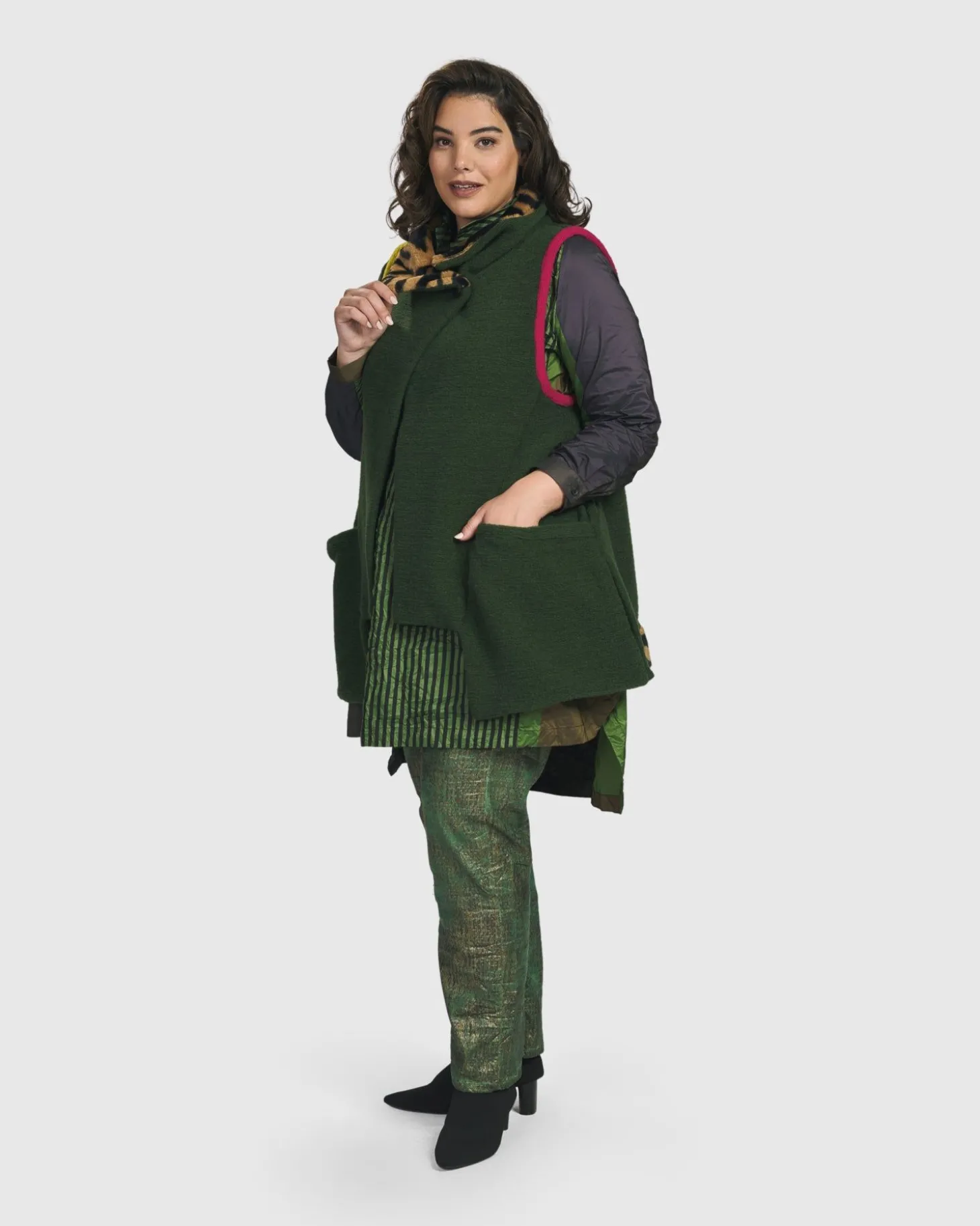 Women Alembika Life's A Thrill Vest, Hunter
