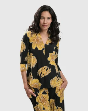 Women Alembika Linda Signature Vneck, Gold