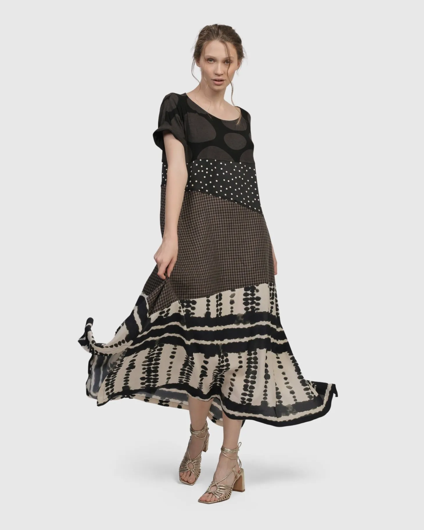 Women Alembika Lost City T-Shirt Dress, Savanna
