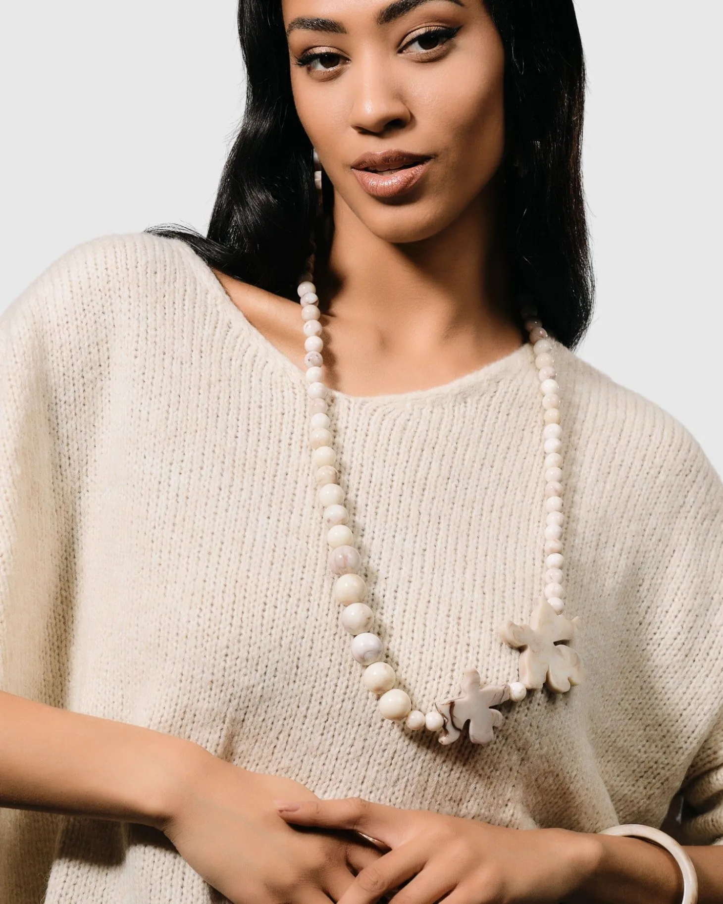 Women Alembika Lotus Bead Necklace, Oat