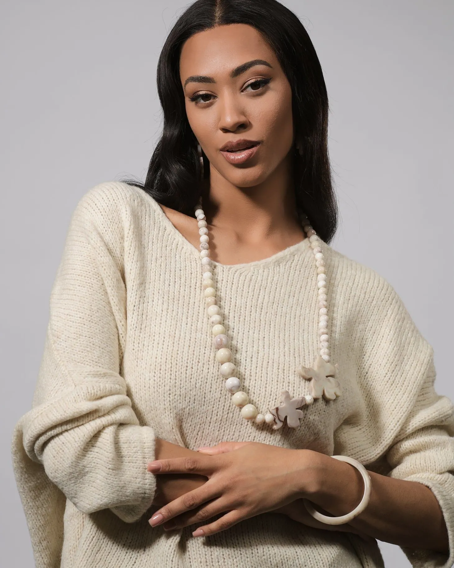 Women Alembika Lotus Bead Necklace, Oat