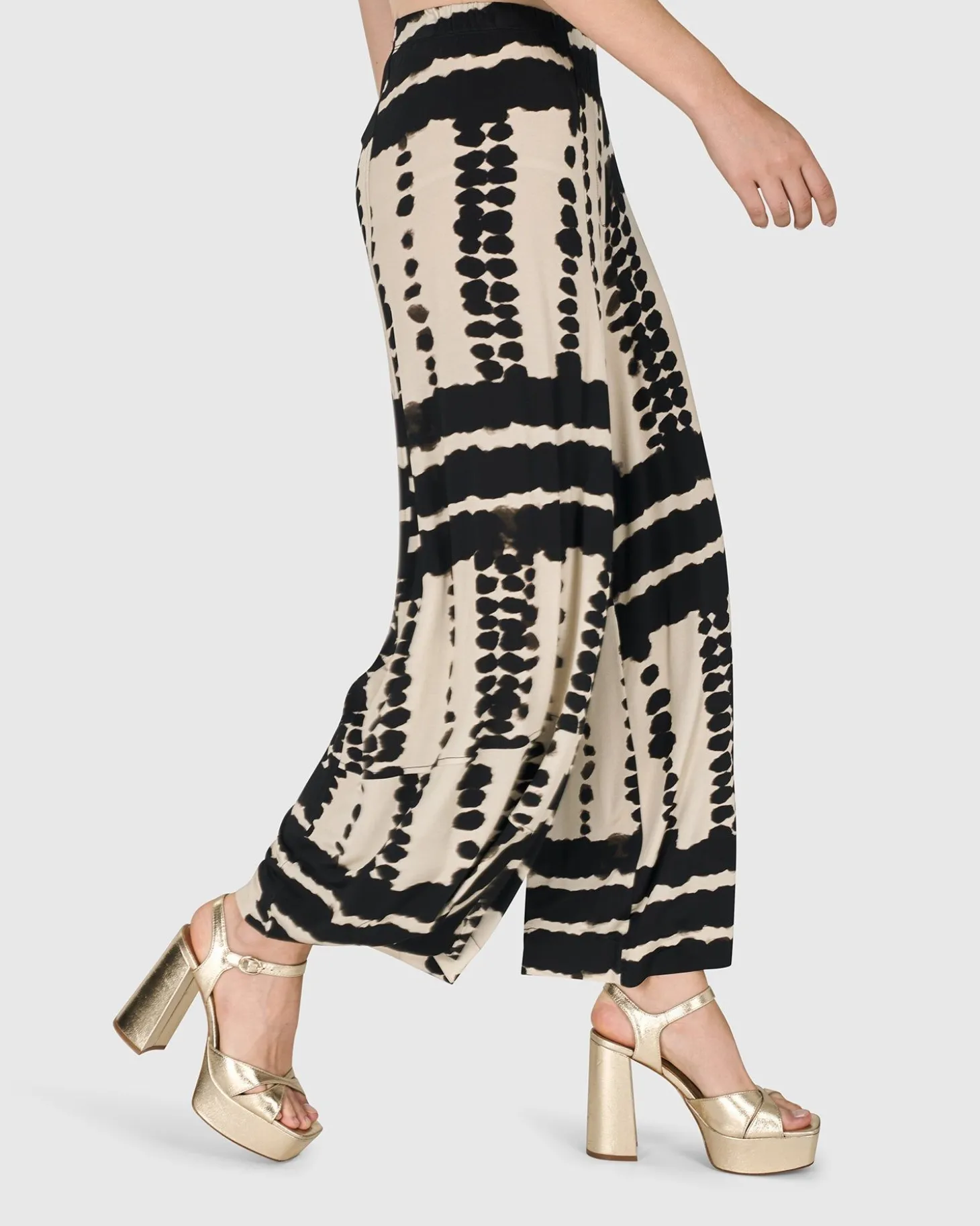 Women Alembika Luna Punto Pants, Savanna
