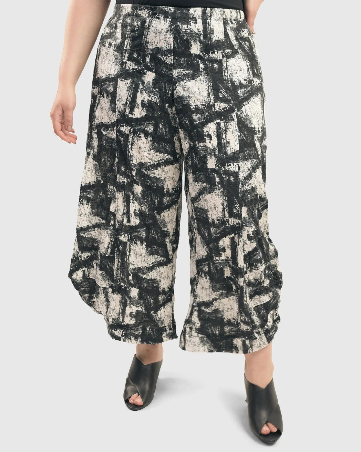 Women Alembika Marble Crinkle Punto Pants, Black