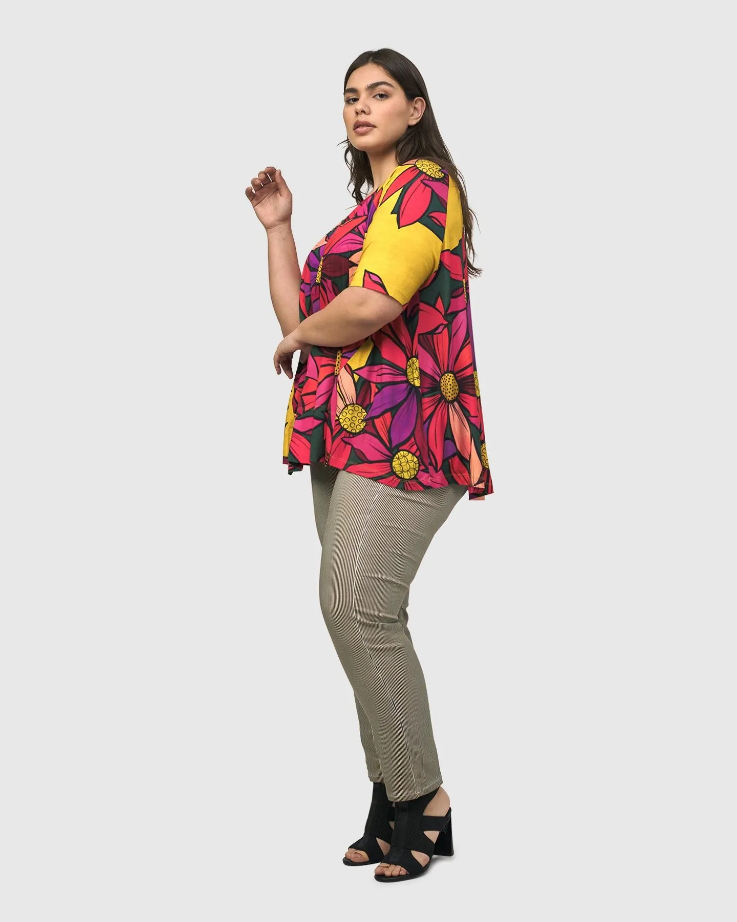 Women Alembika Marigold Trapeze Top, Bouquet