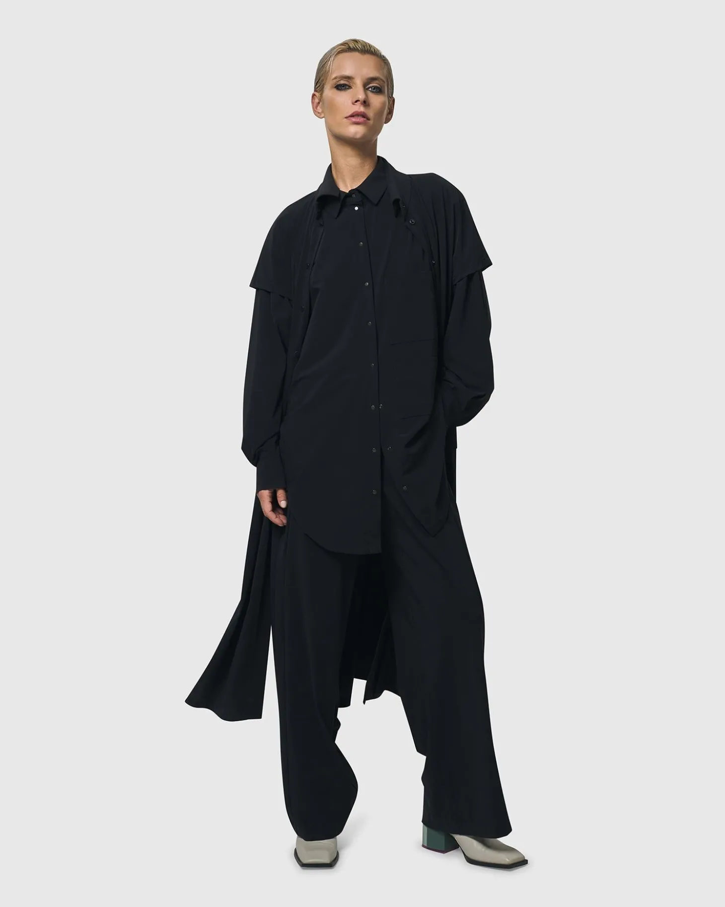 Women Alembika Matrix Short Sleeve Duster, Black