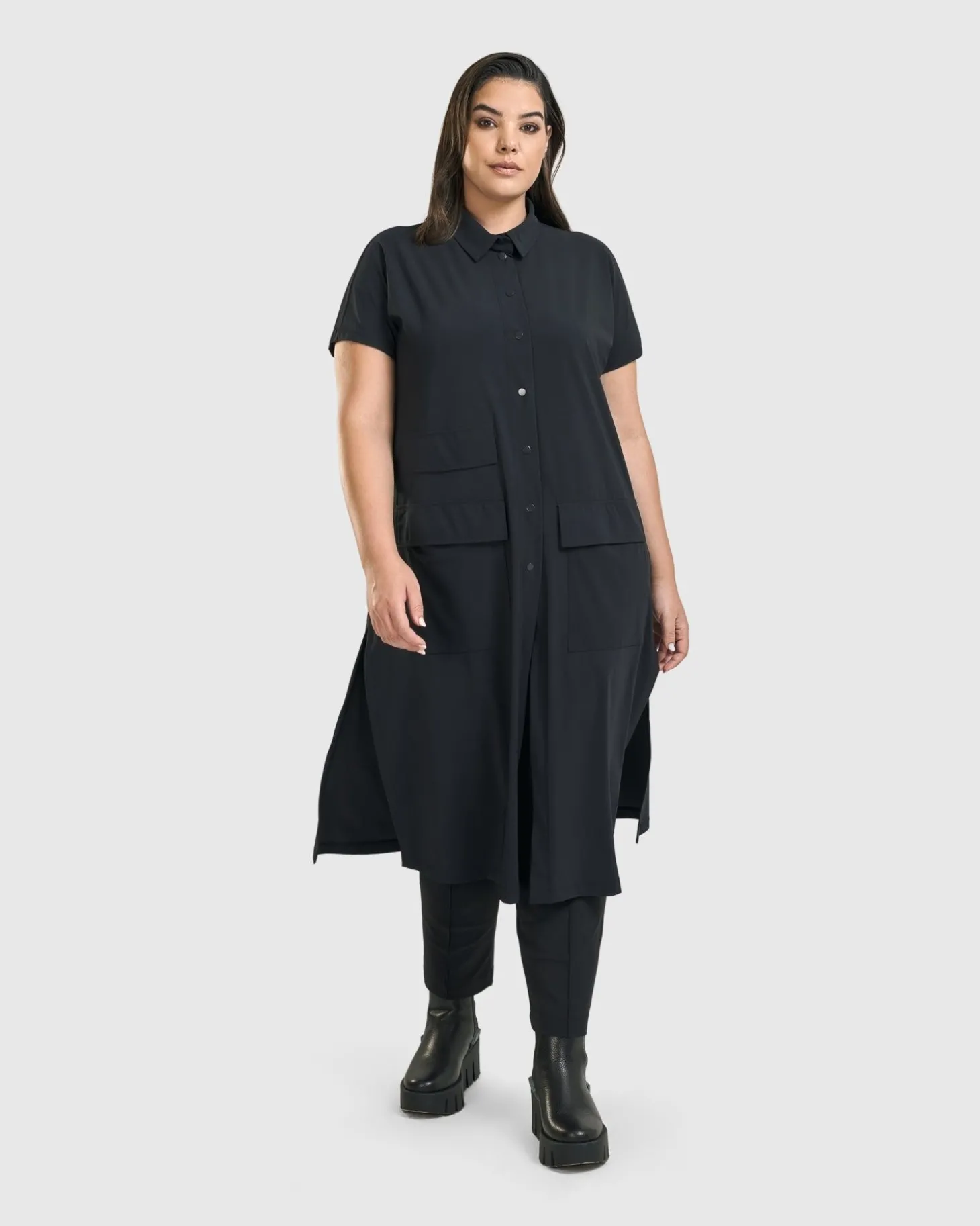 Women Alembika Matrix Short Sleeve Duster, Black