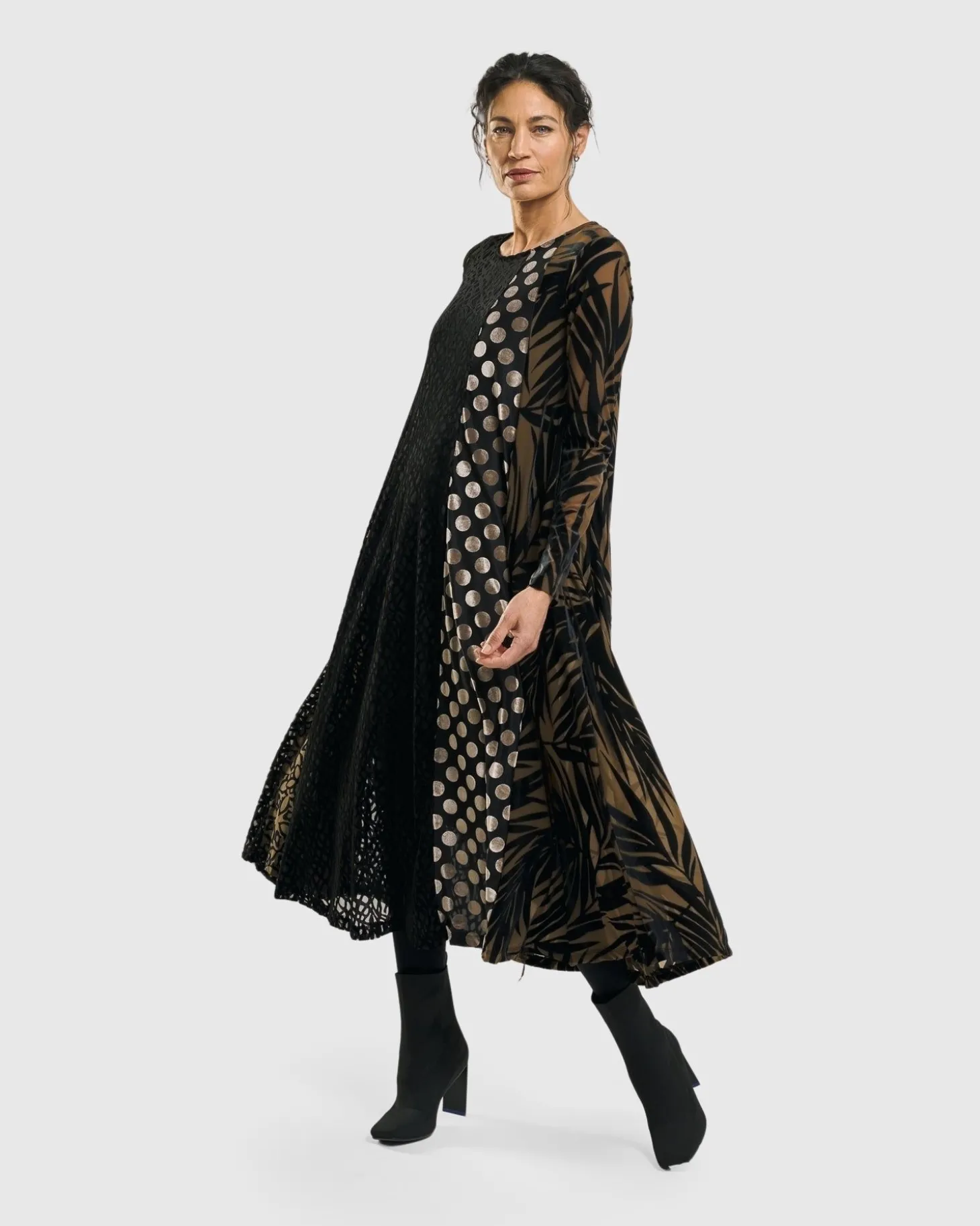 Women Alembika Medallion A-Line Dress, Gold