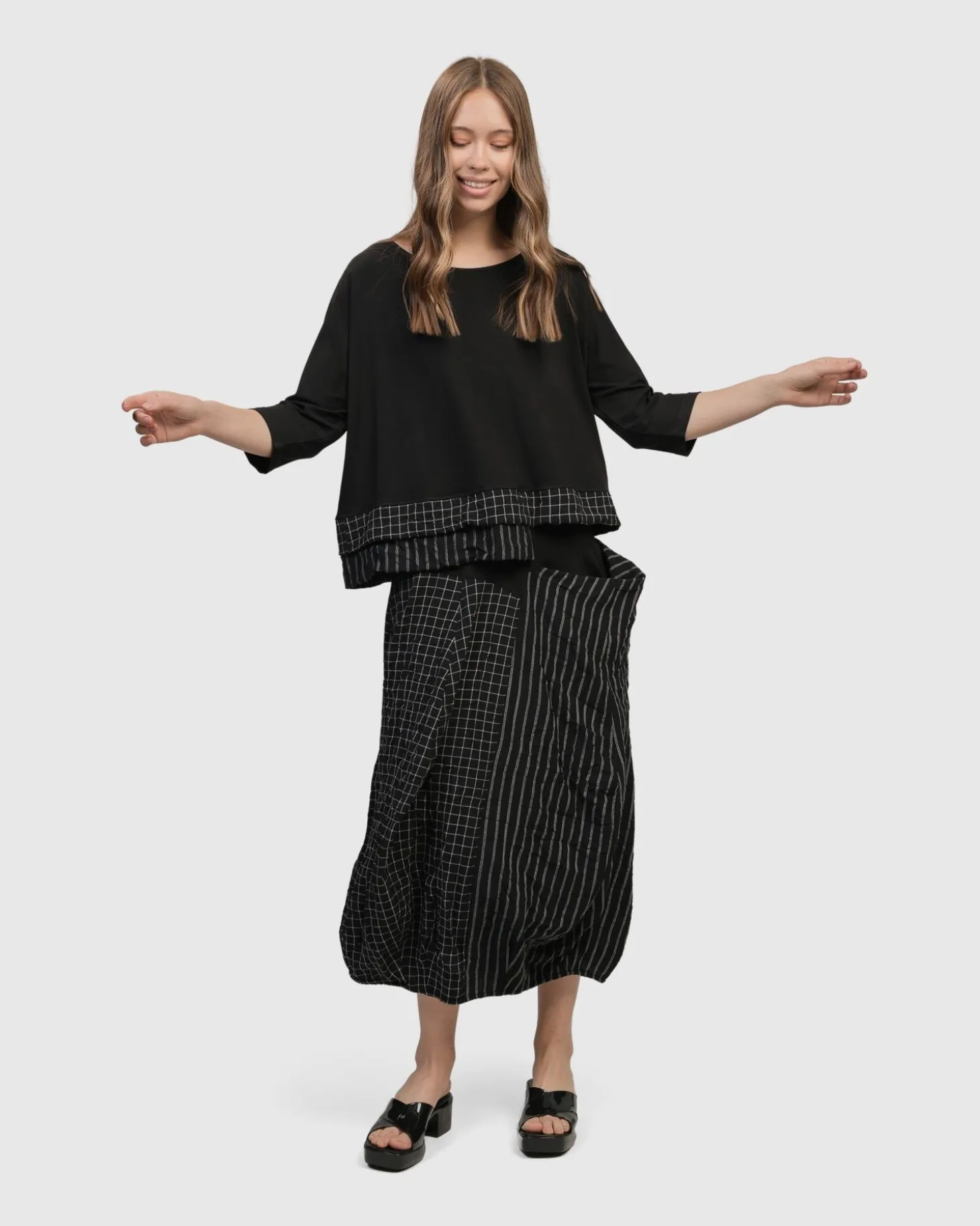Women Alembika Medusa Asymmetric Boxy Tee, Mix