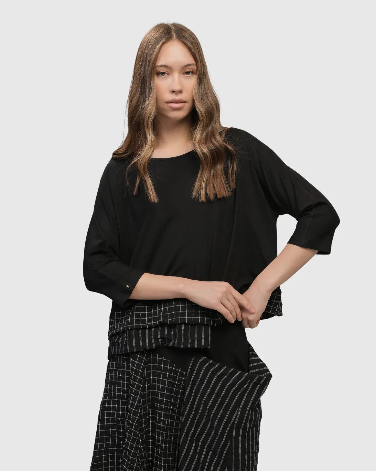 Women Alembika Medusa Asymmetric Boxy Tee, Mix