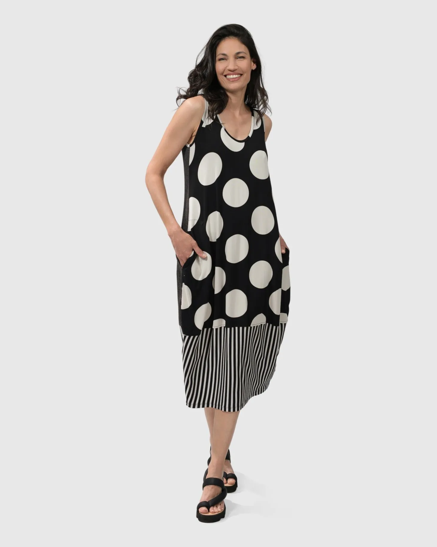 Women Alembika Minnie Sleeveless Midi Dress Mono