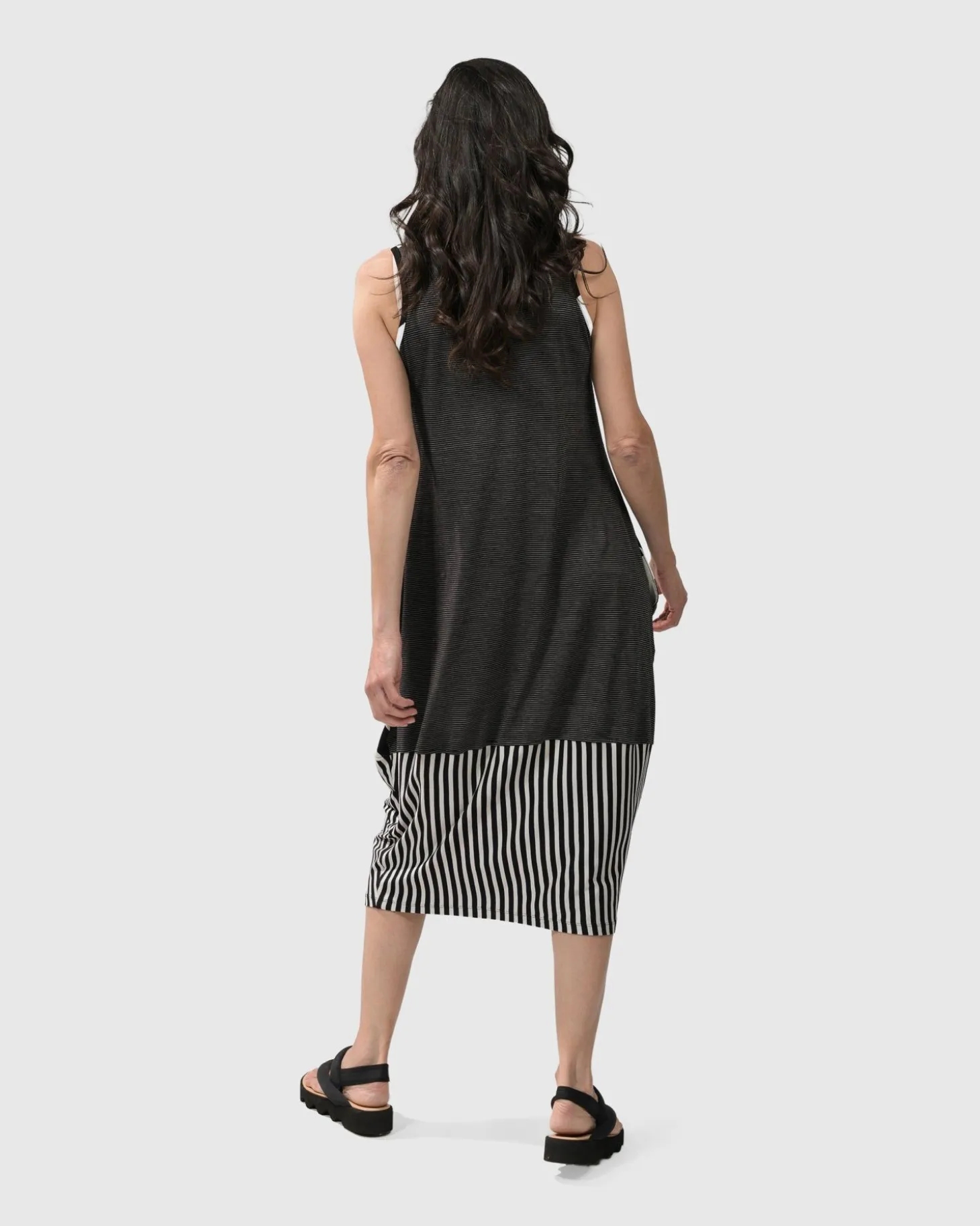 Women Alembika Minnie Sleeveless Midi Dress Mono