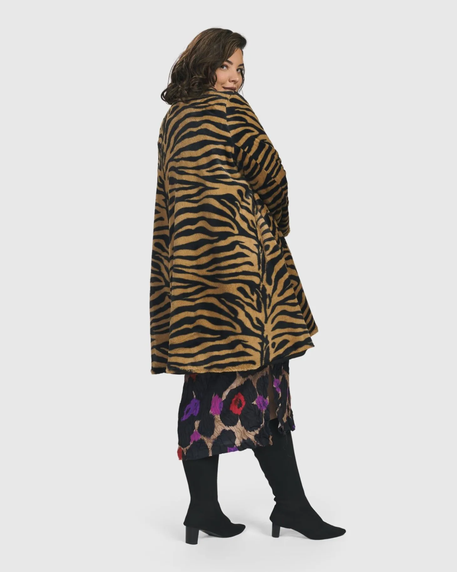 Women Alembika Modern Museum Jacket