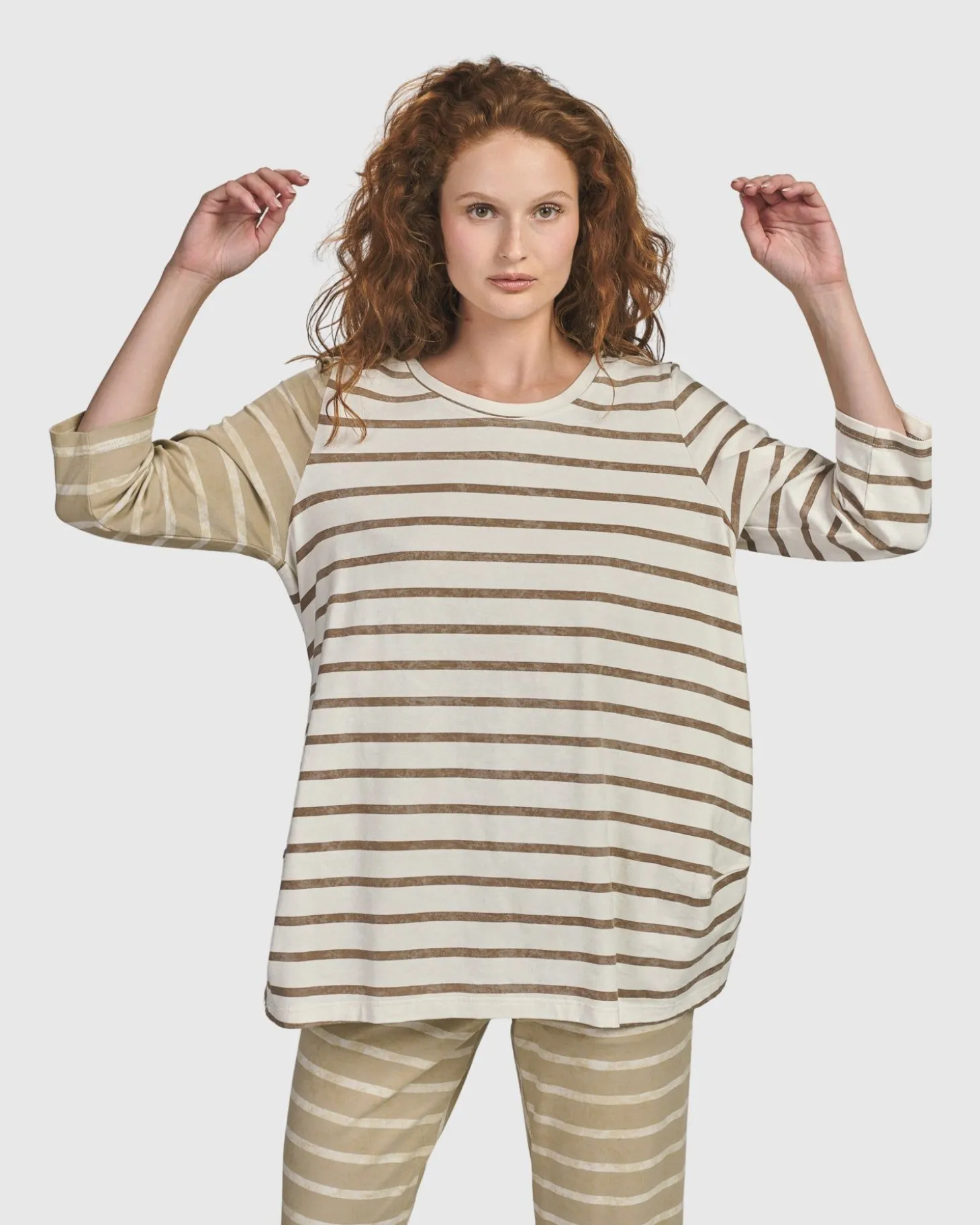 Women Alembika Oasis Bell Top, Cream
