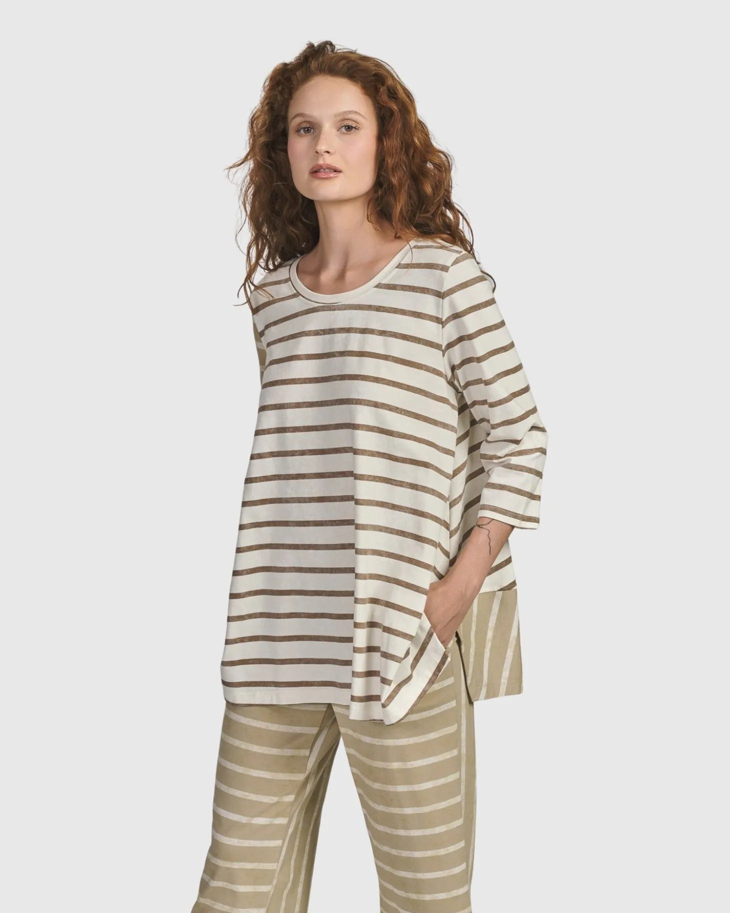 Women Alembika Oasis Bell Top, Cream