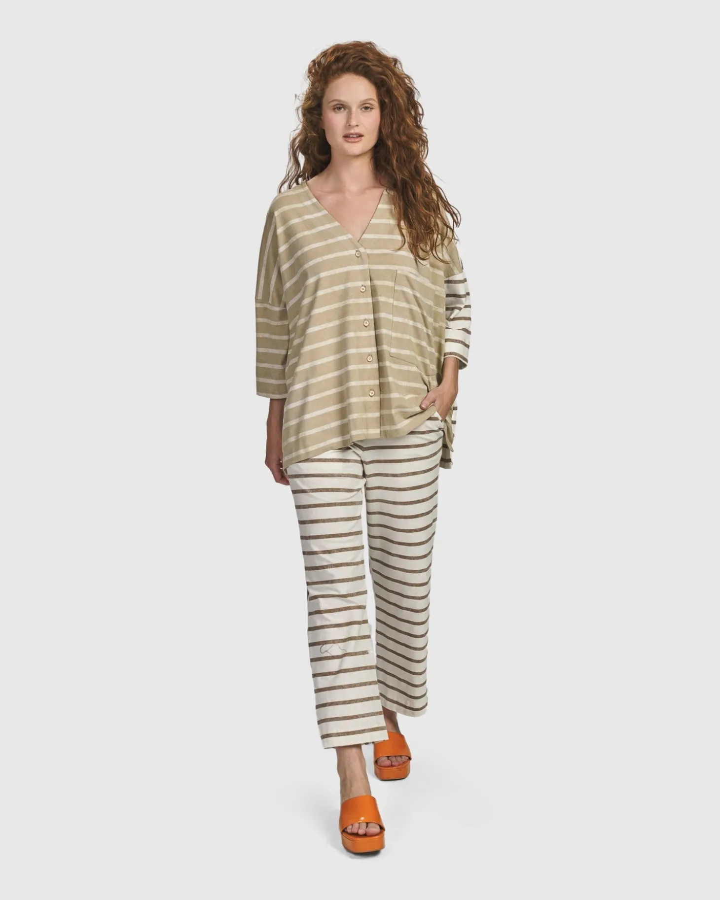 Women Alembika Oasis Oversized Cardigan, Tan