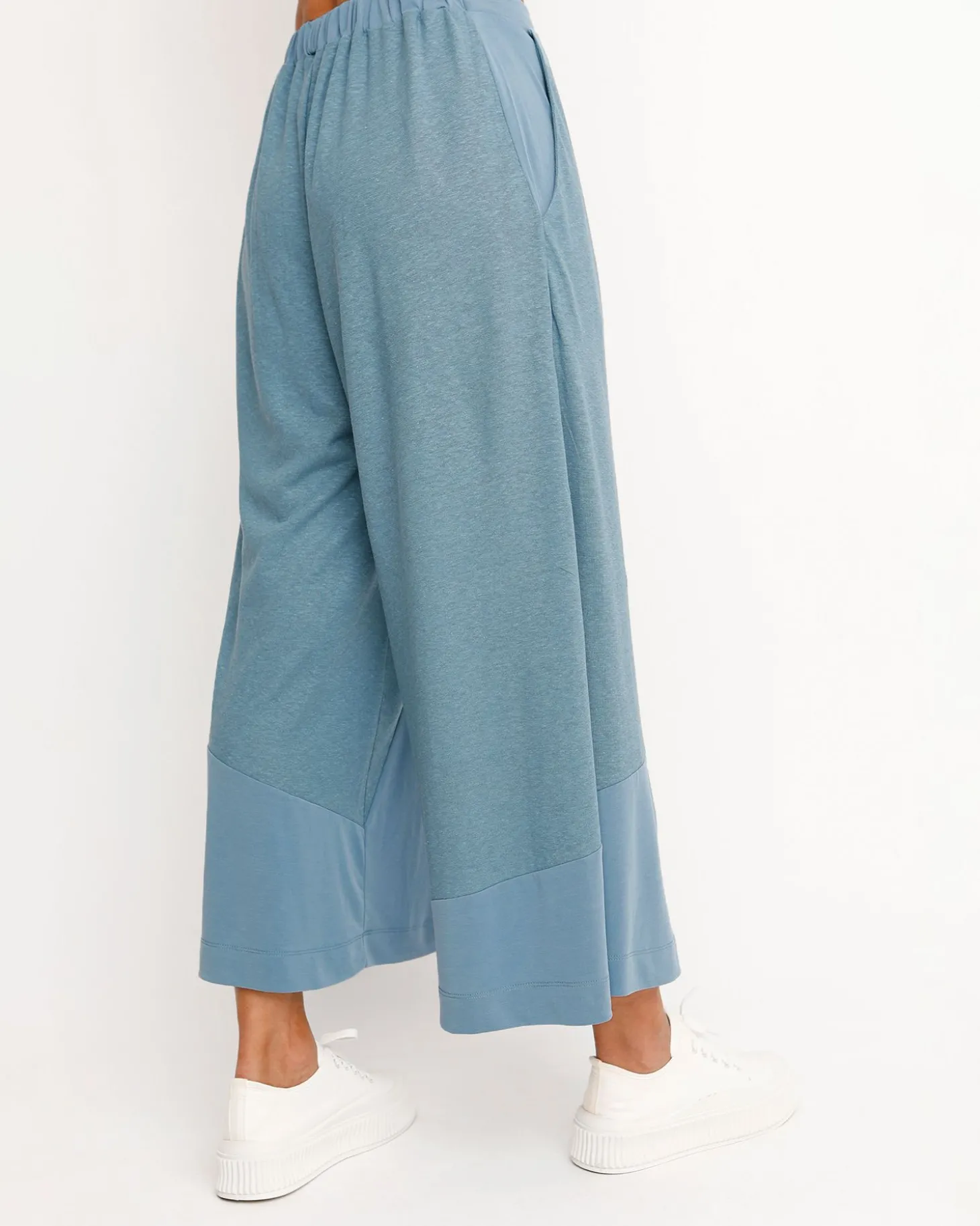 Women Alembika Ozai N Ku Cropped Wide Leg Pants, Azure