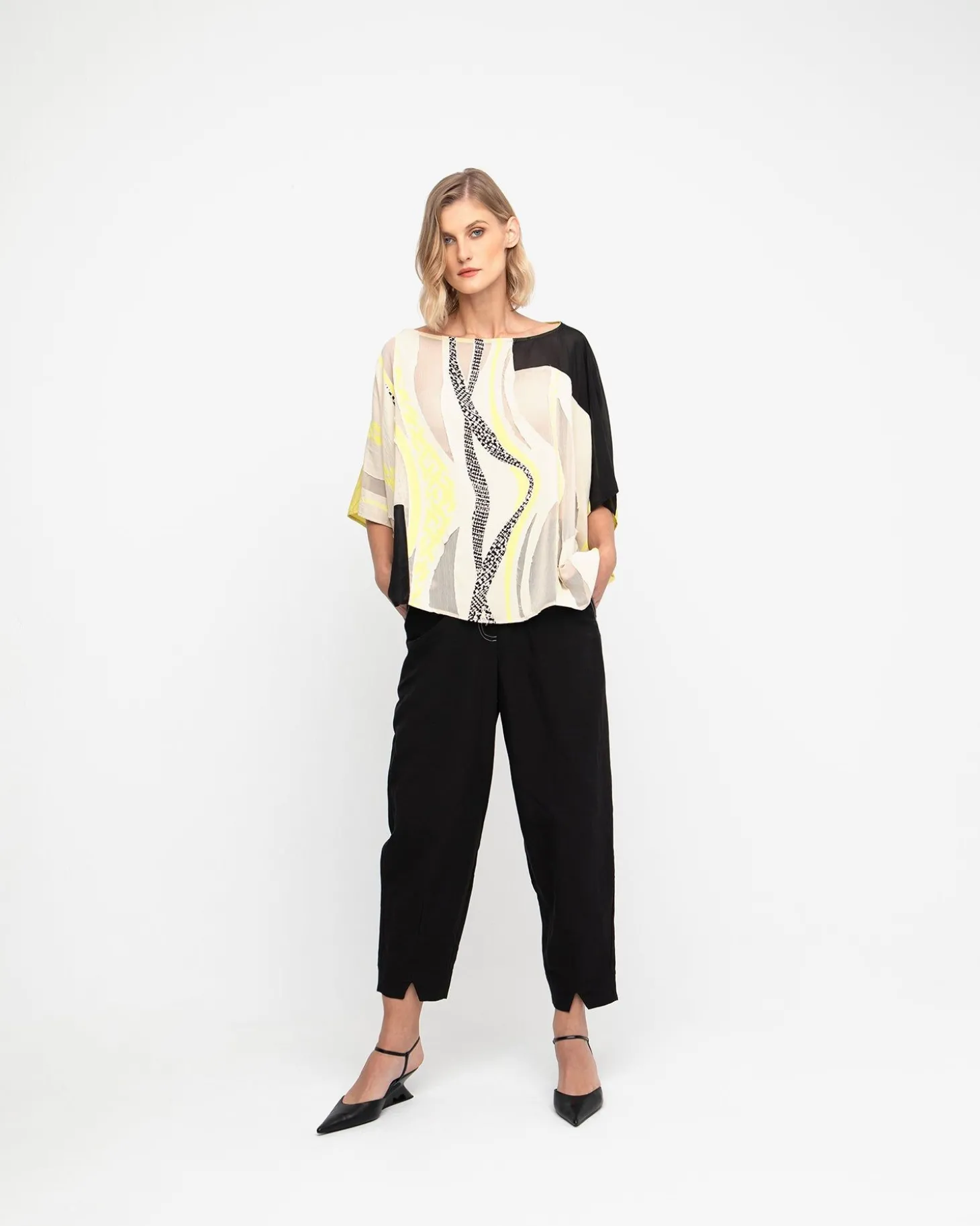 Women Alembika Ozai N Ku Gossamer Top, Boa