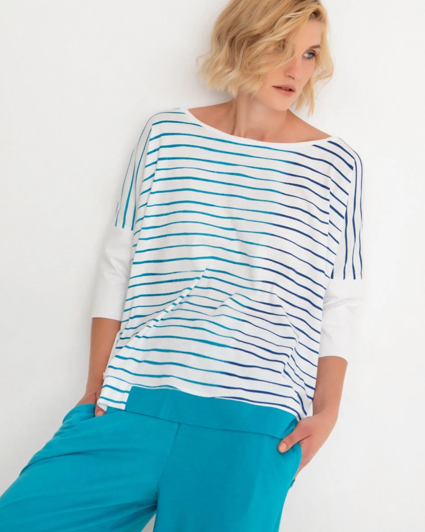 Women Alembika Ozai N Ku Oversized Top, Rivulet