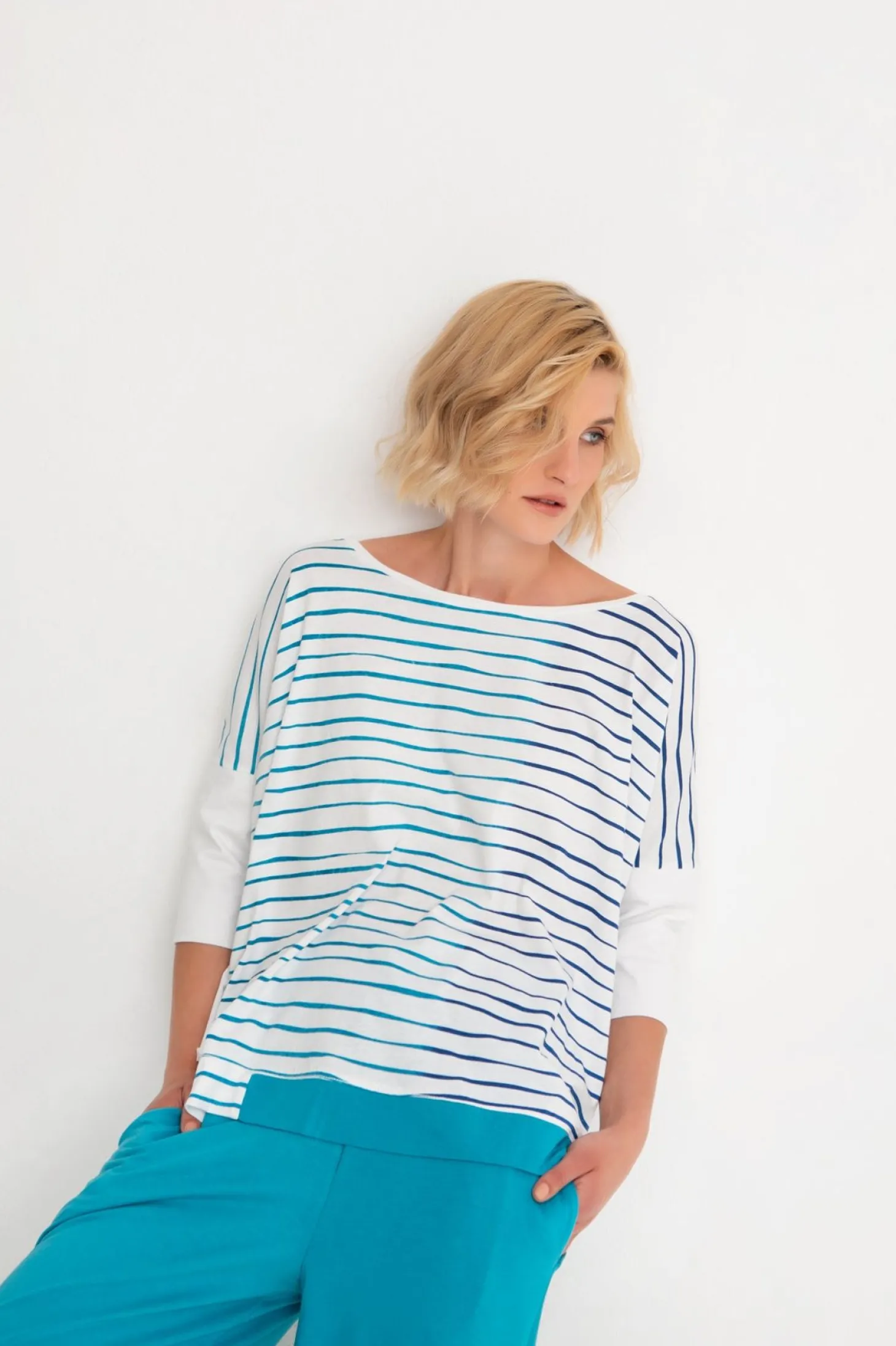 Women Alembika Ozai N Ku Oversized Top, Rivulet