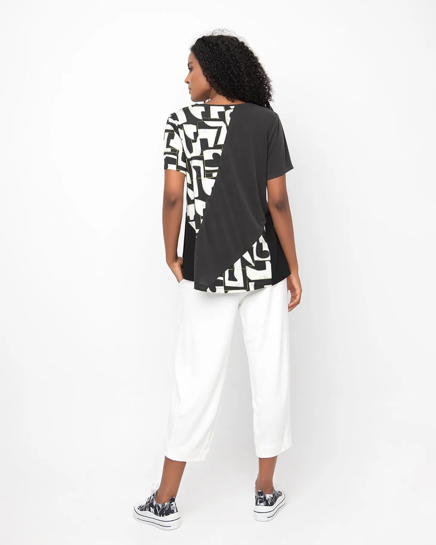 Women Alembika Ozai N Ku Typeface Tee, Puzzle