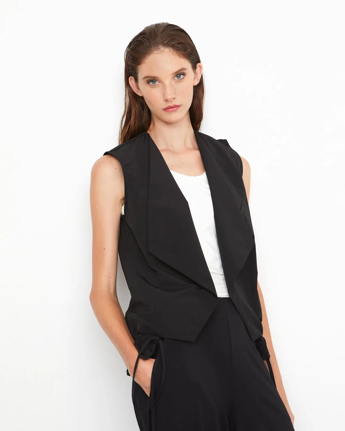 Women Alembika Ozai N Ku Utility Vest, Black